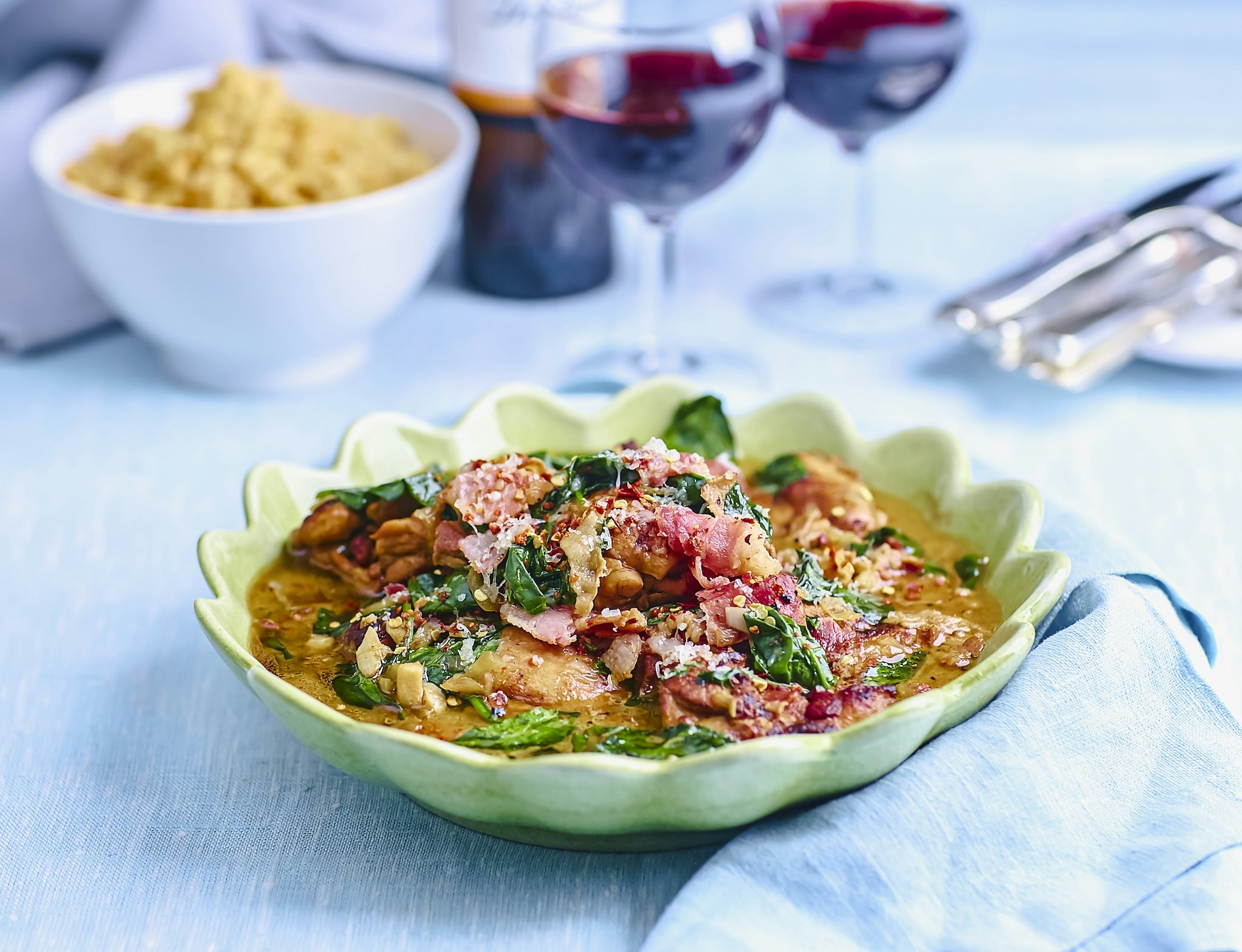 Kycklinggryta med bacon och ost