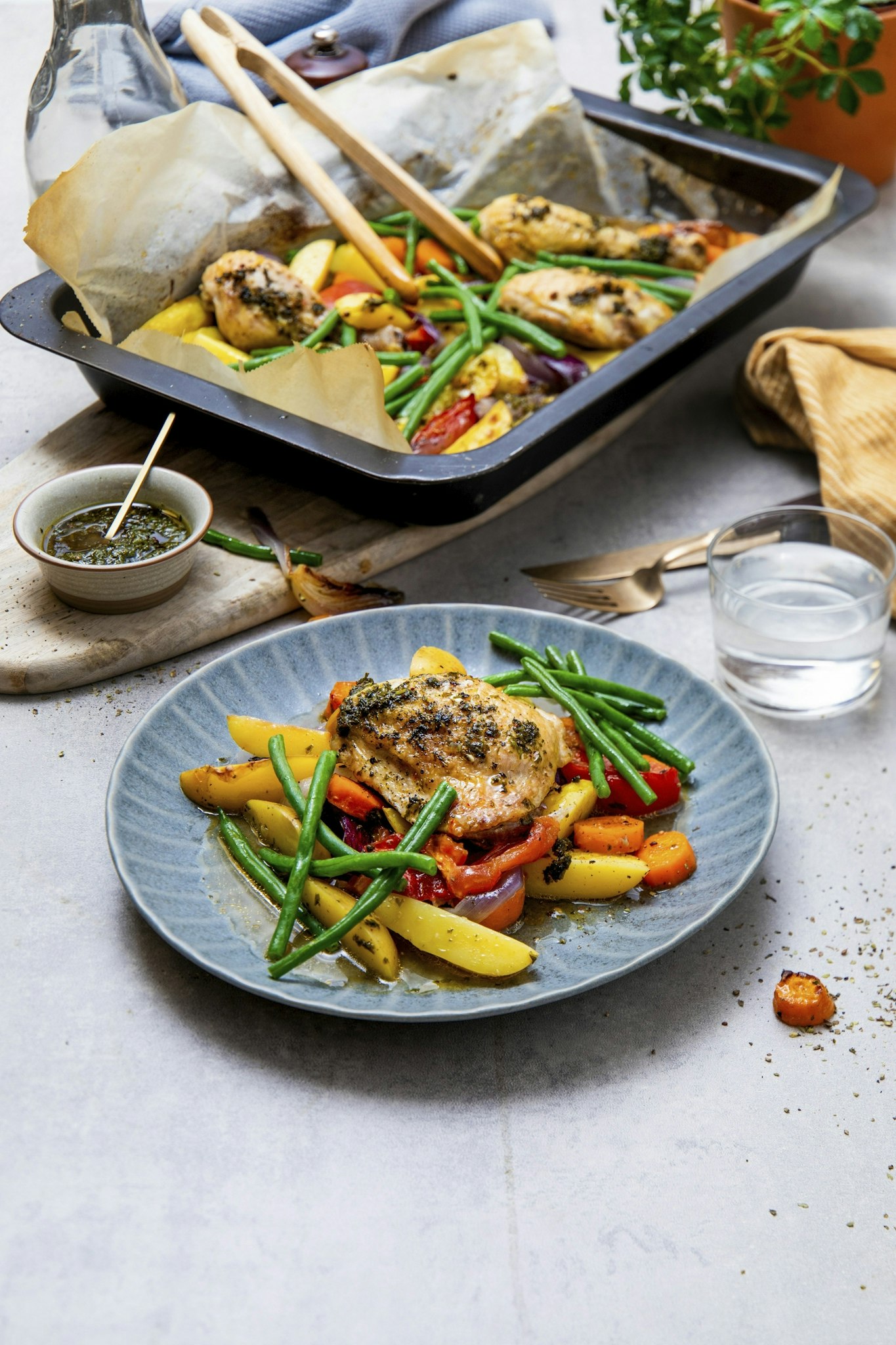 Omelett med sparris och paprika