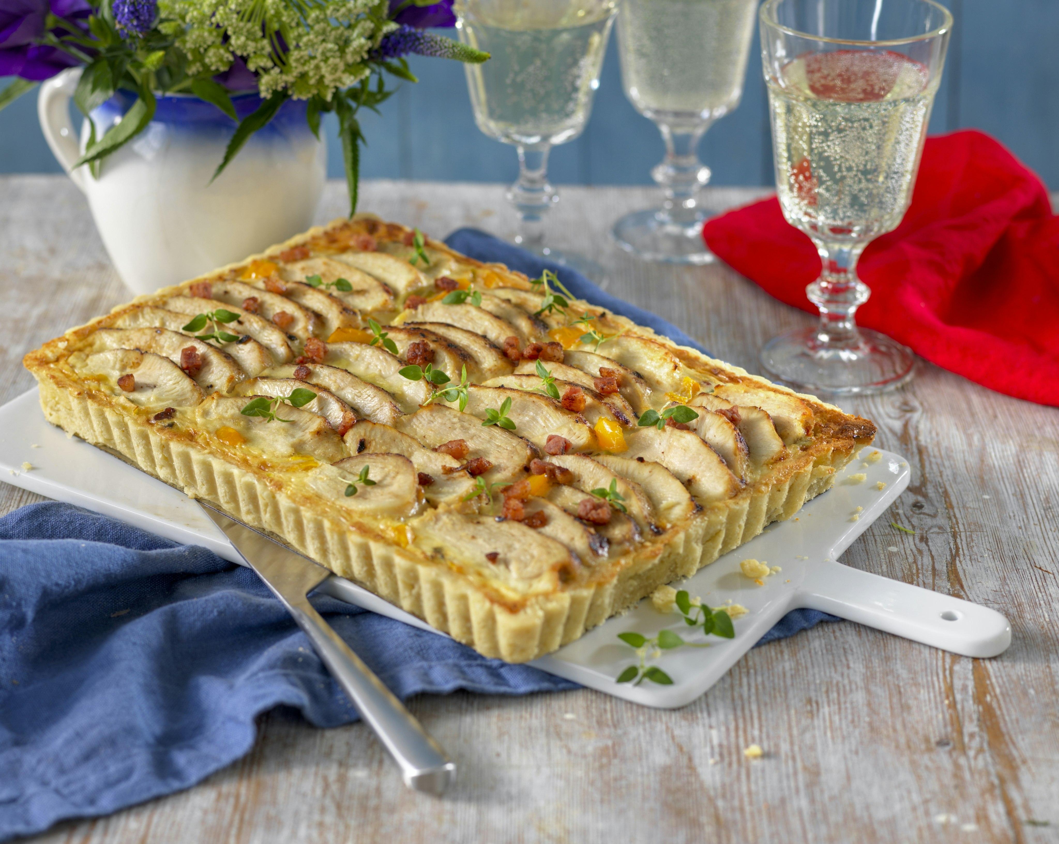 Kycklingpaj med bacon och parmesan