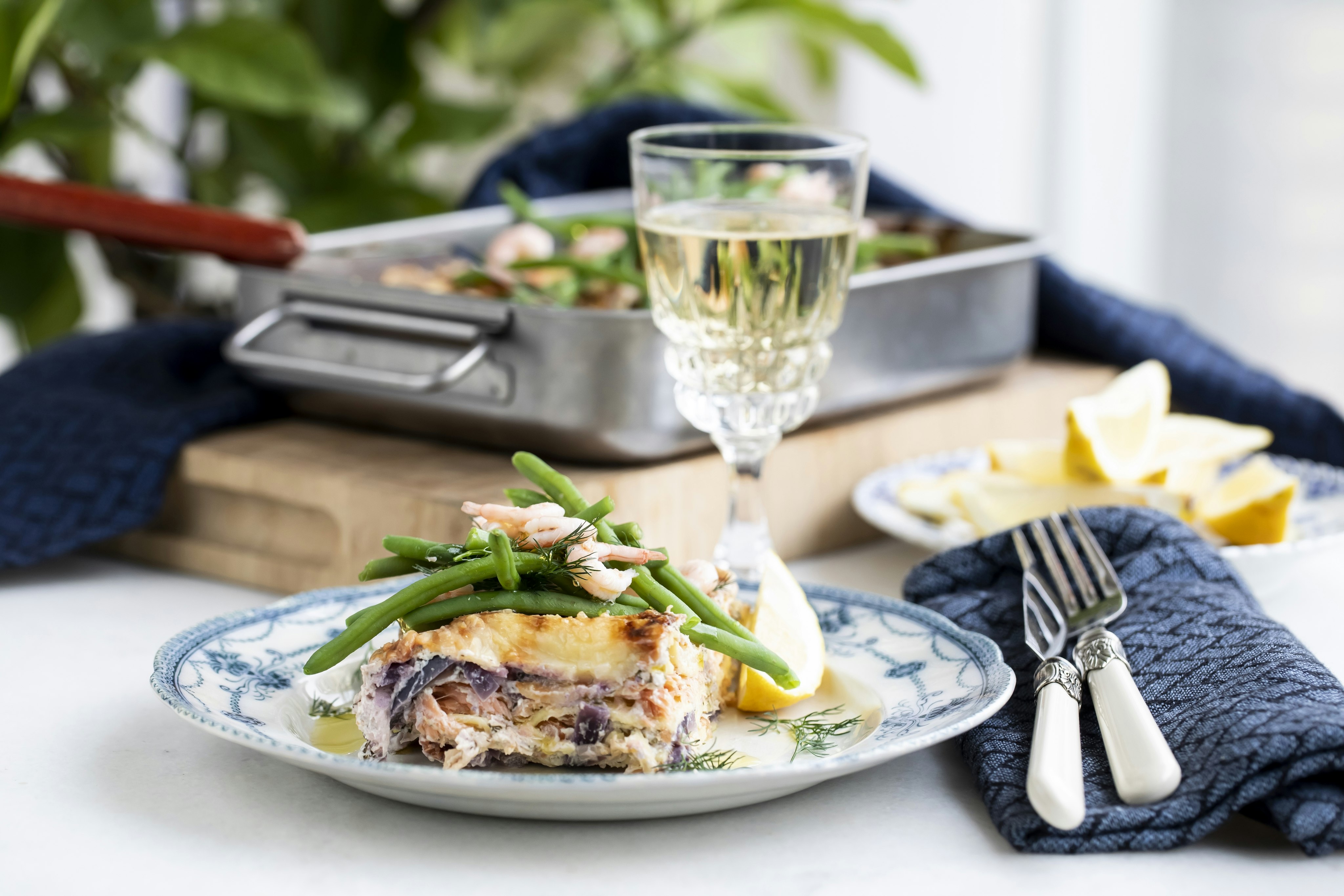 Lasagne med rökt lax och räkor