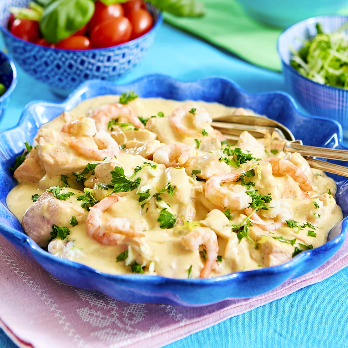 Laxgryta med räkor och gremolata