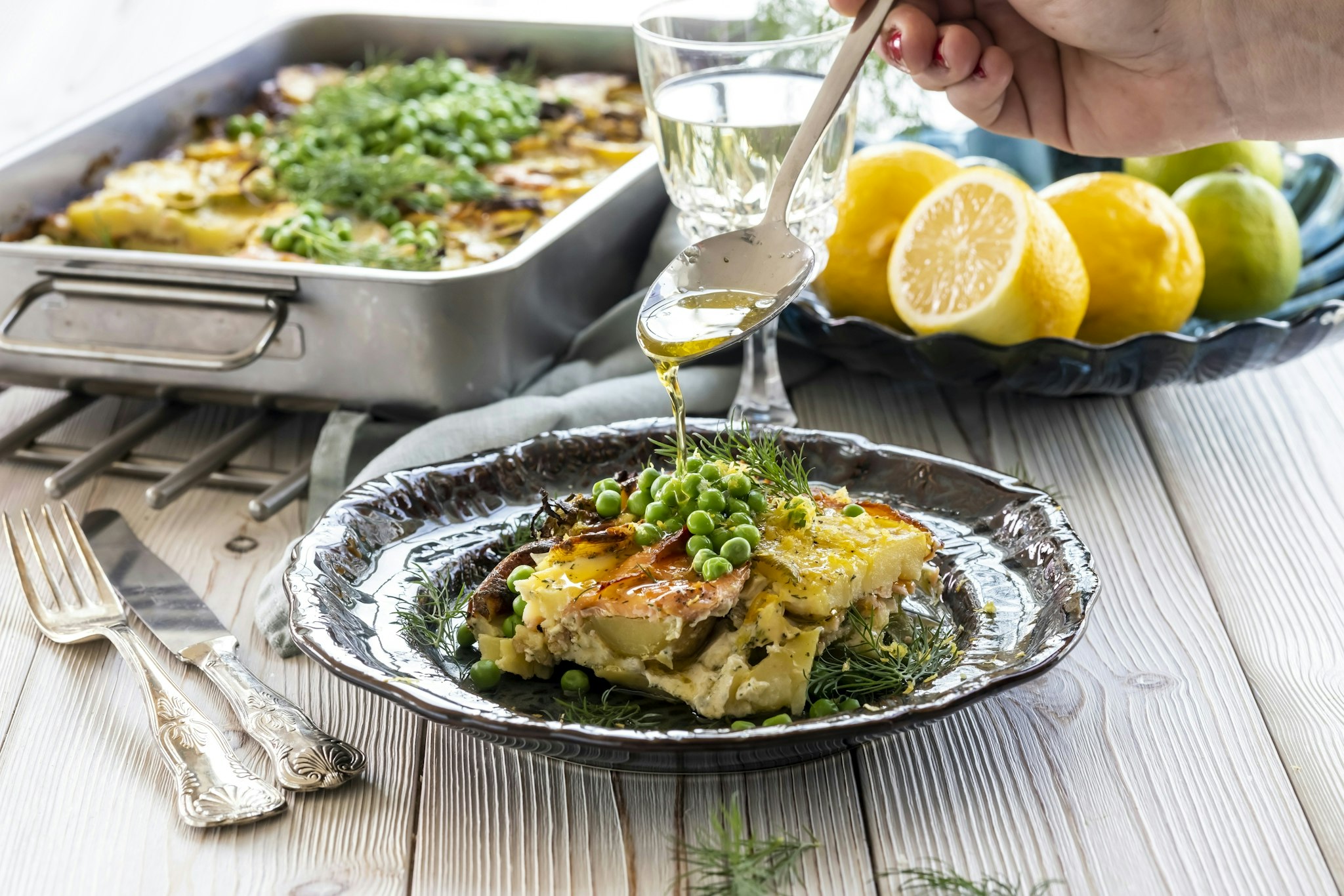 Enkel laxpudding med skirat smör