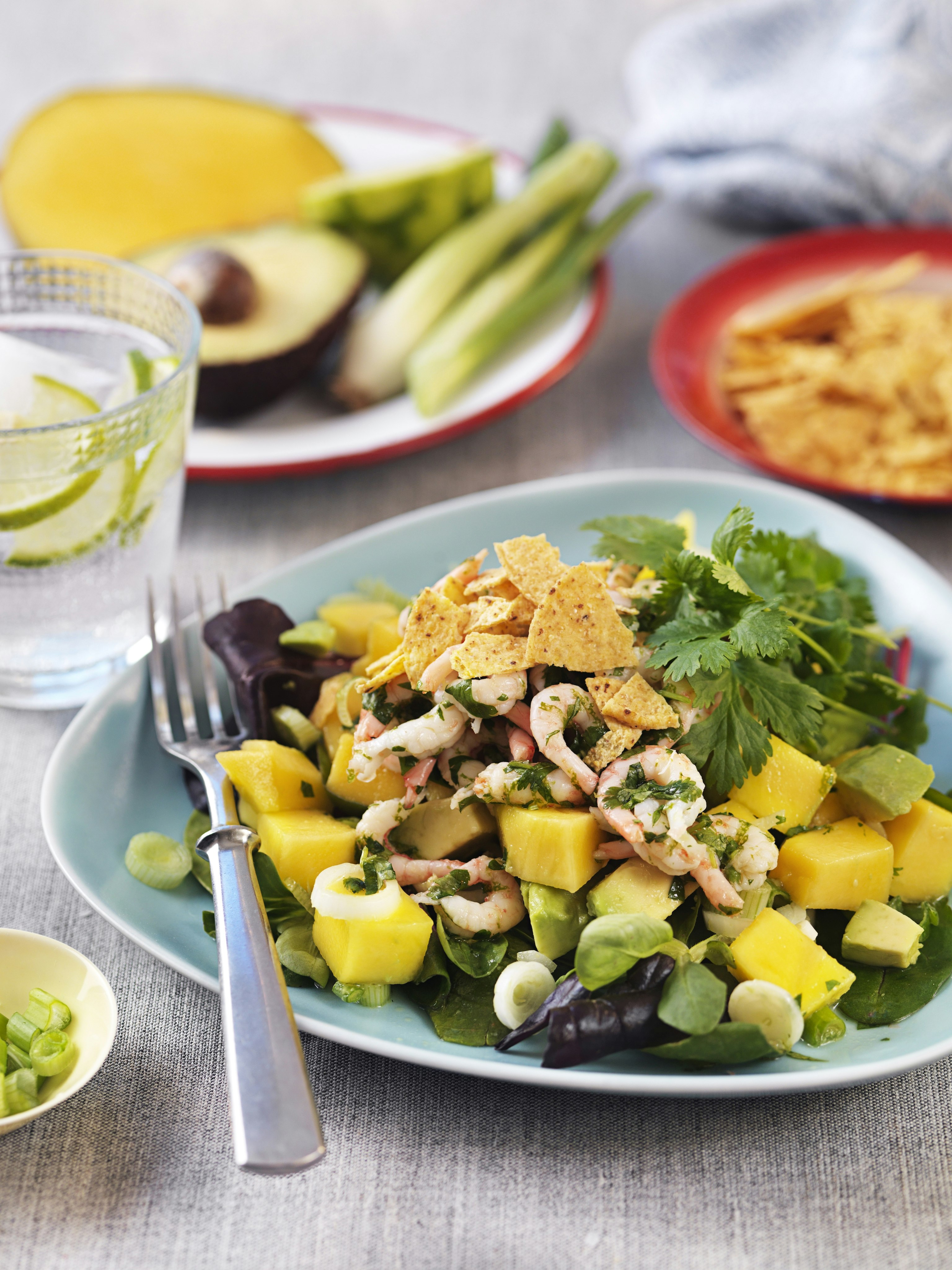 Limeräkor med mango och avokado