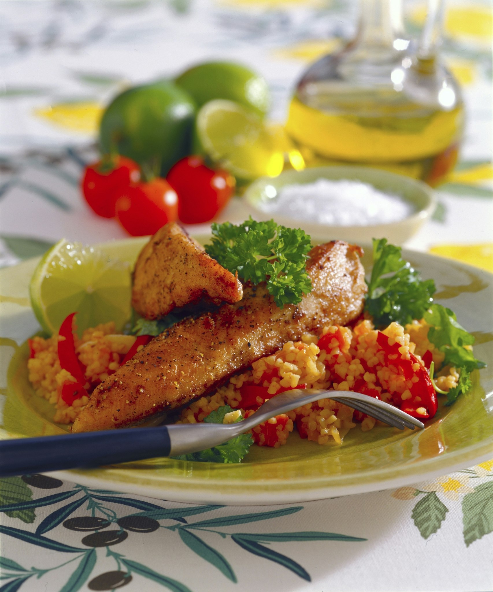 Limestekt kyckling och mustig bulgursallad