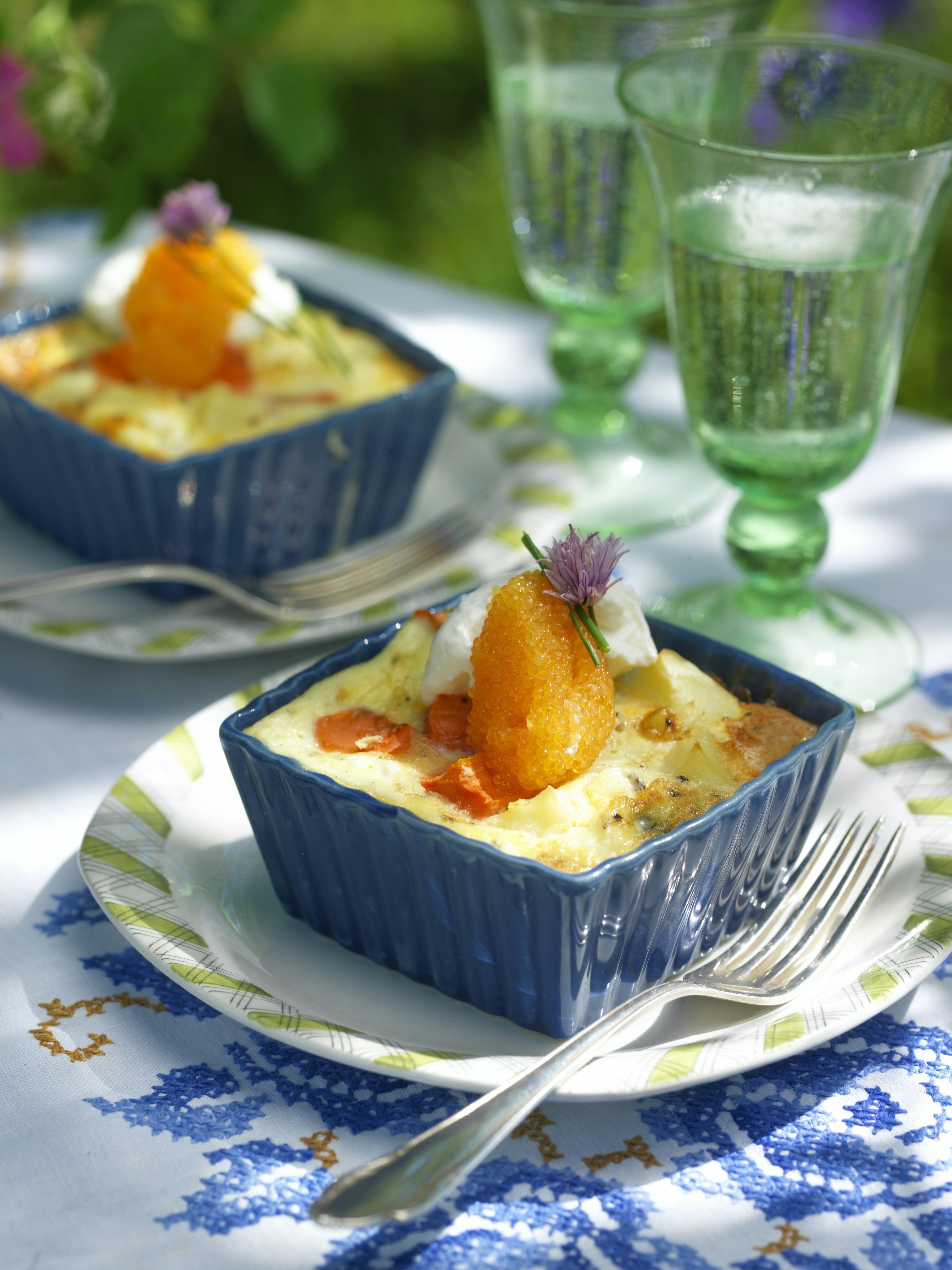 Lyxig laxomelett med löjrom