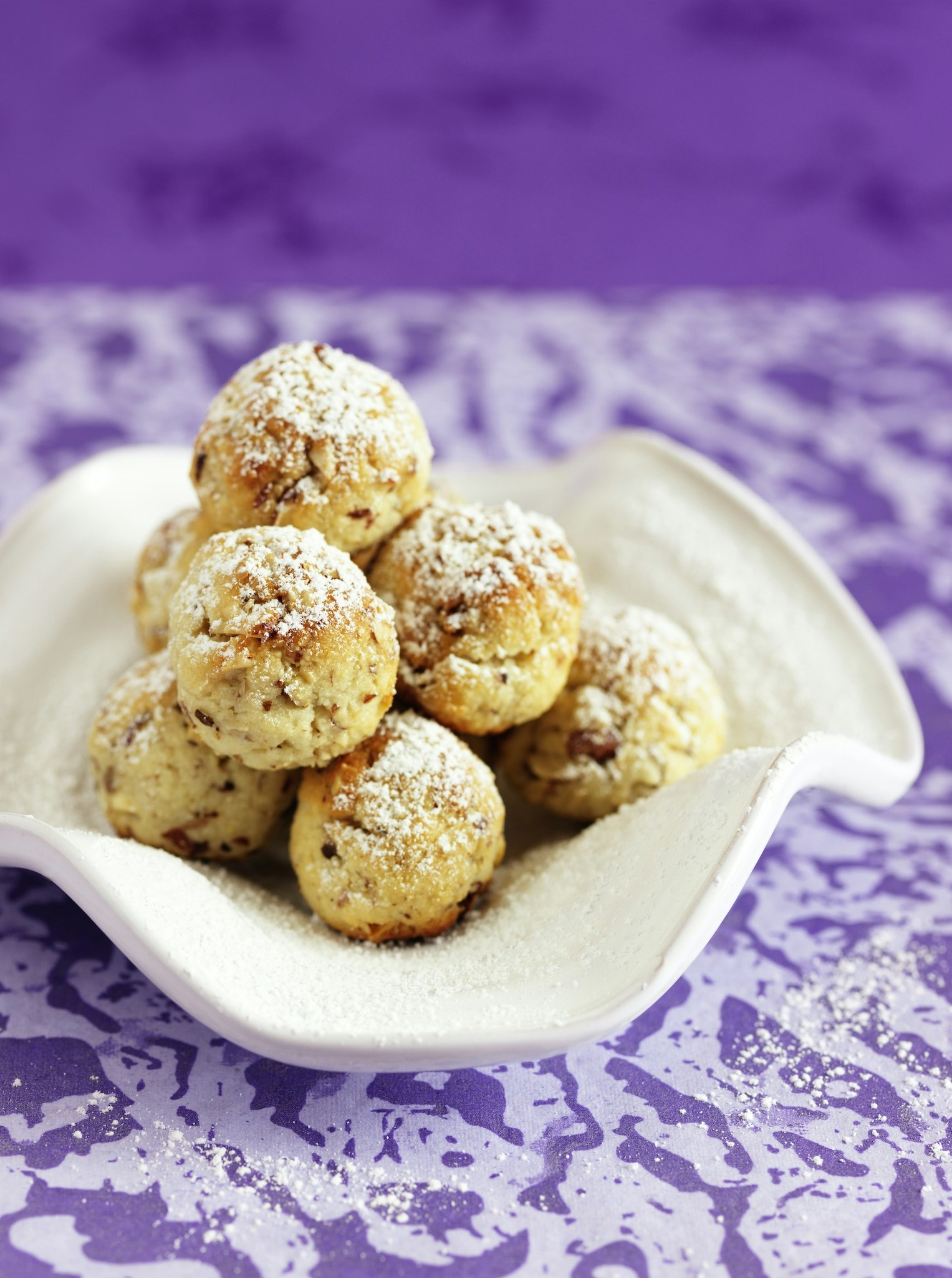 Mandelbollar med hasselnötter