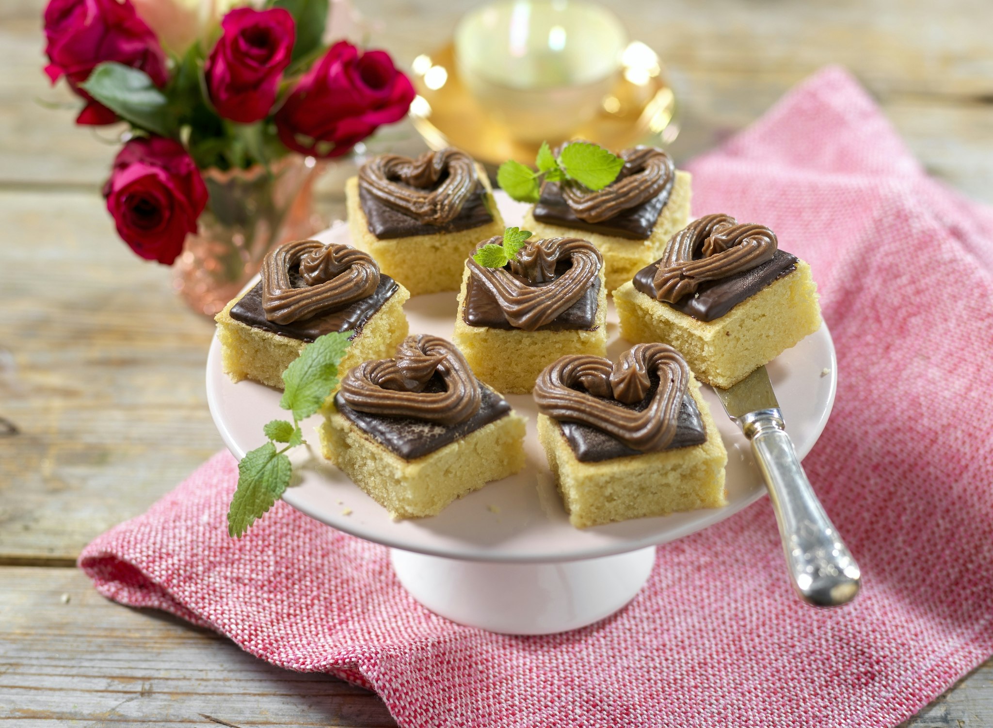 Mandelrutor med tryffel och mintchoklad