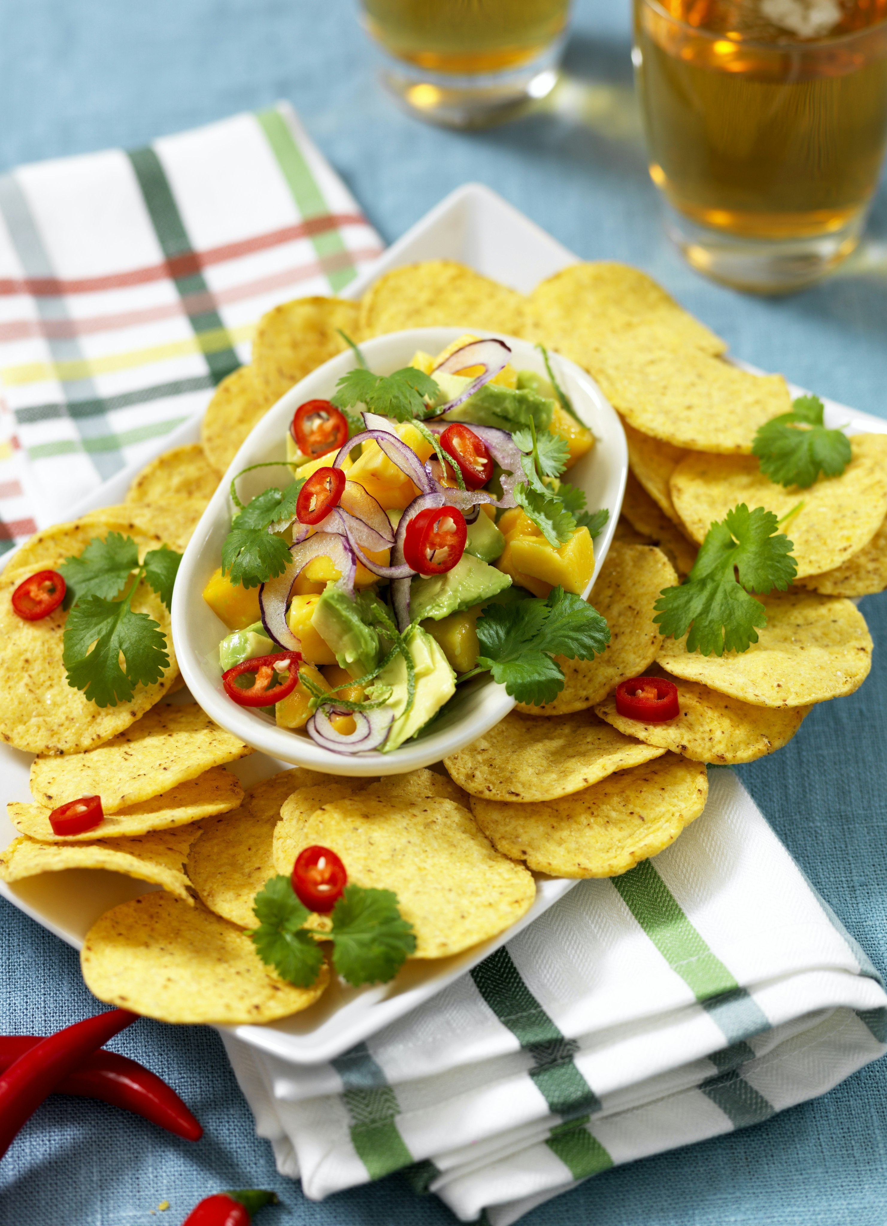 Mango- och avokadosalsa från Mexiko