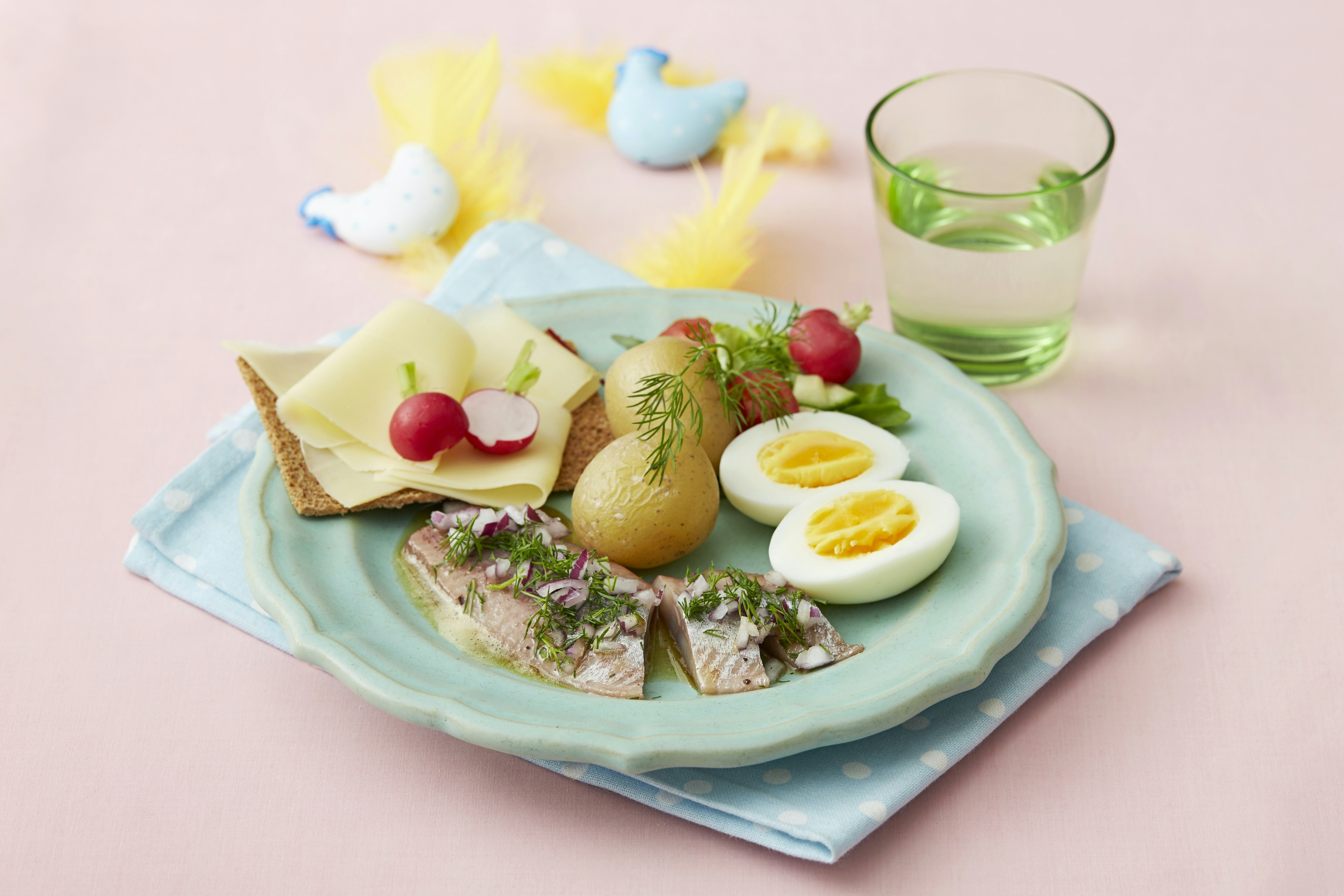 Matjessill med brynt smör och ägg