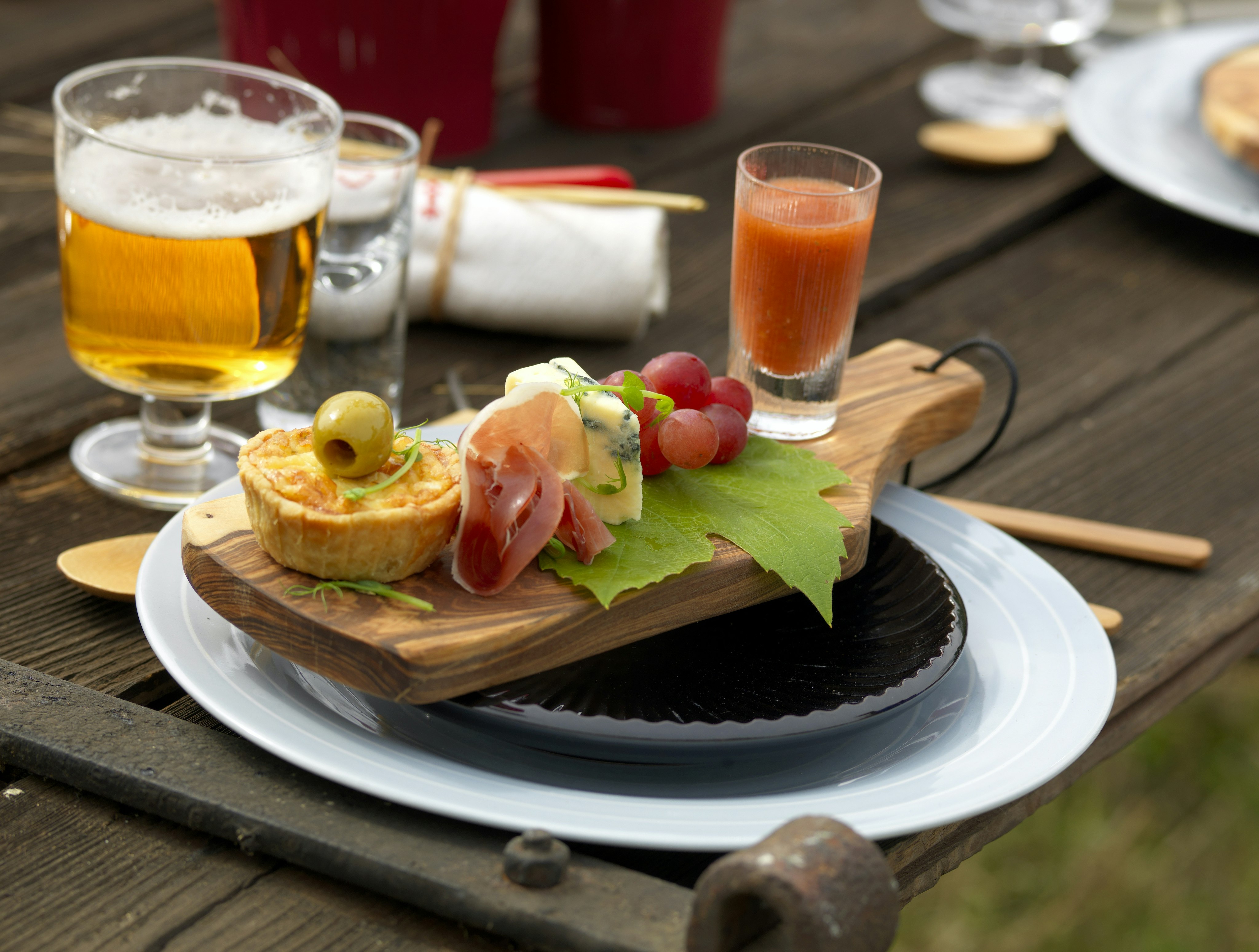 Små västerbottenspajer med goda tillbehör
