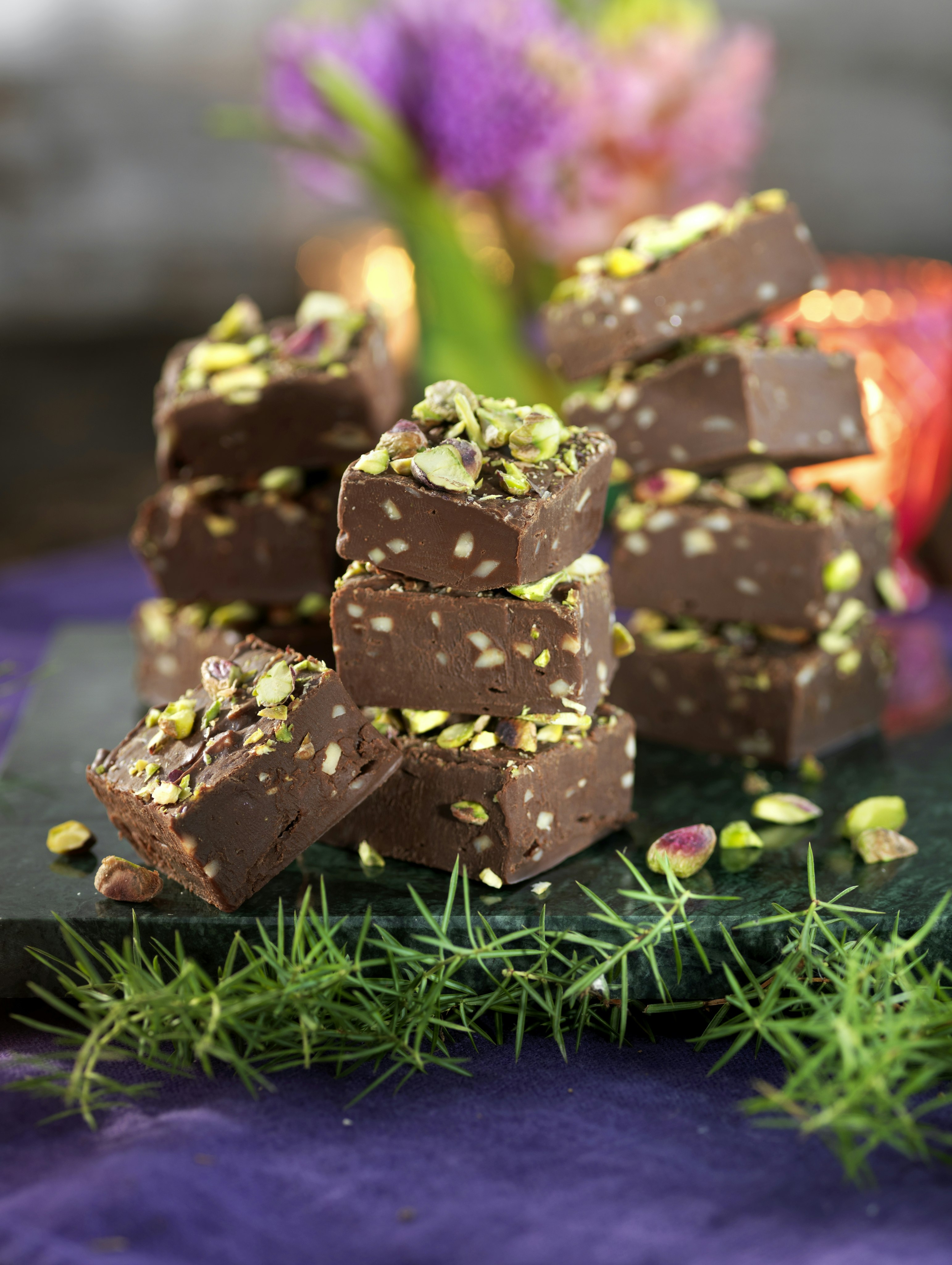Mörk chokladfudge med kondenserad mjölk Mörk chokladfudge med kondenserad mjölk