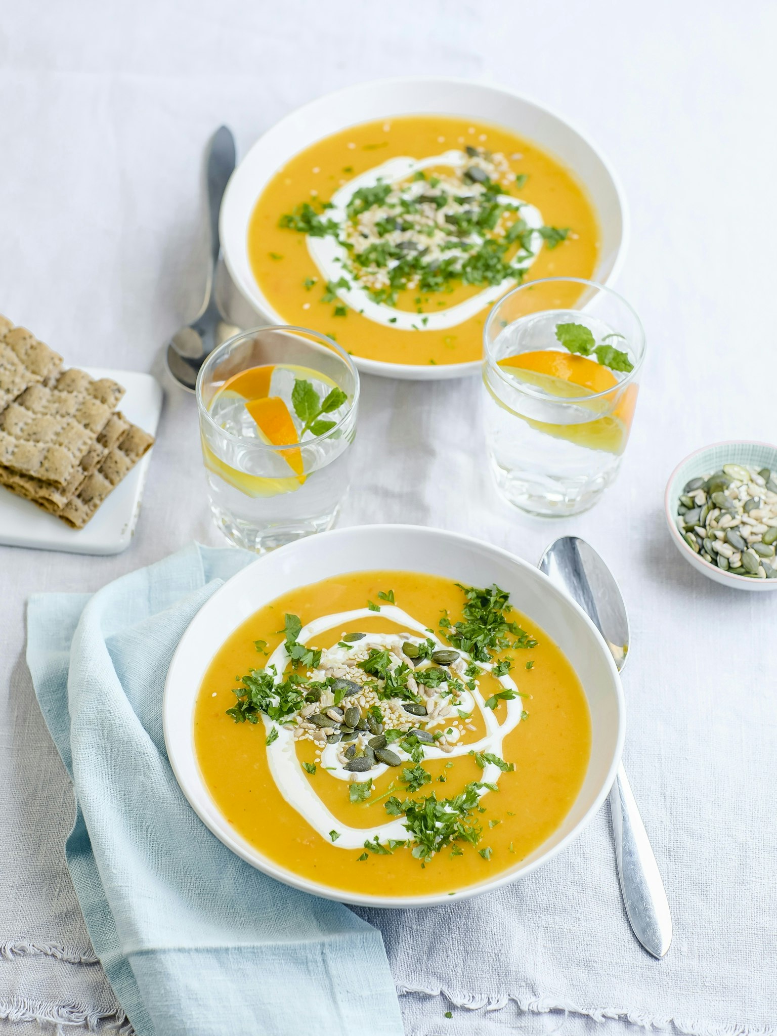 Morotssoppa med ingefära, chili och apelsin