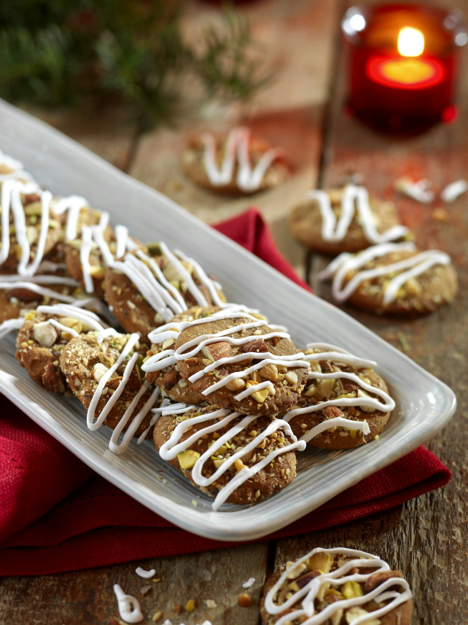 Nötpepparkakor med kristyr