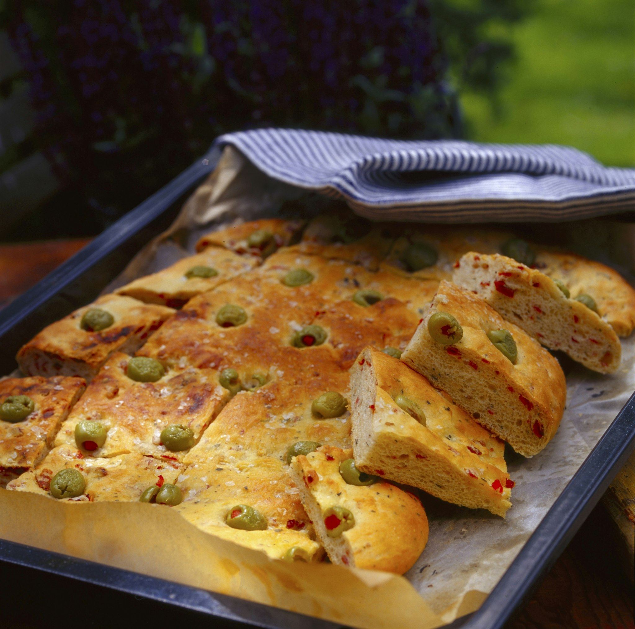 Olivdoftande salamifocaccia