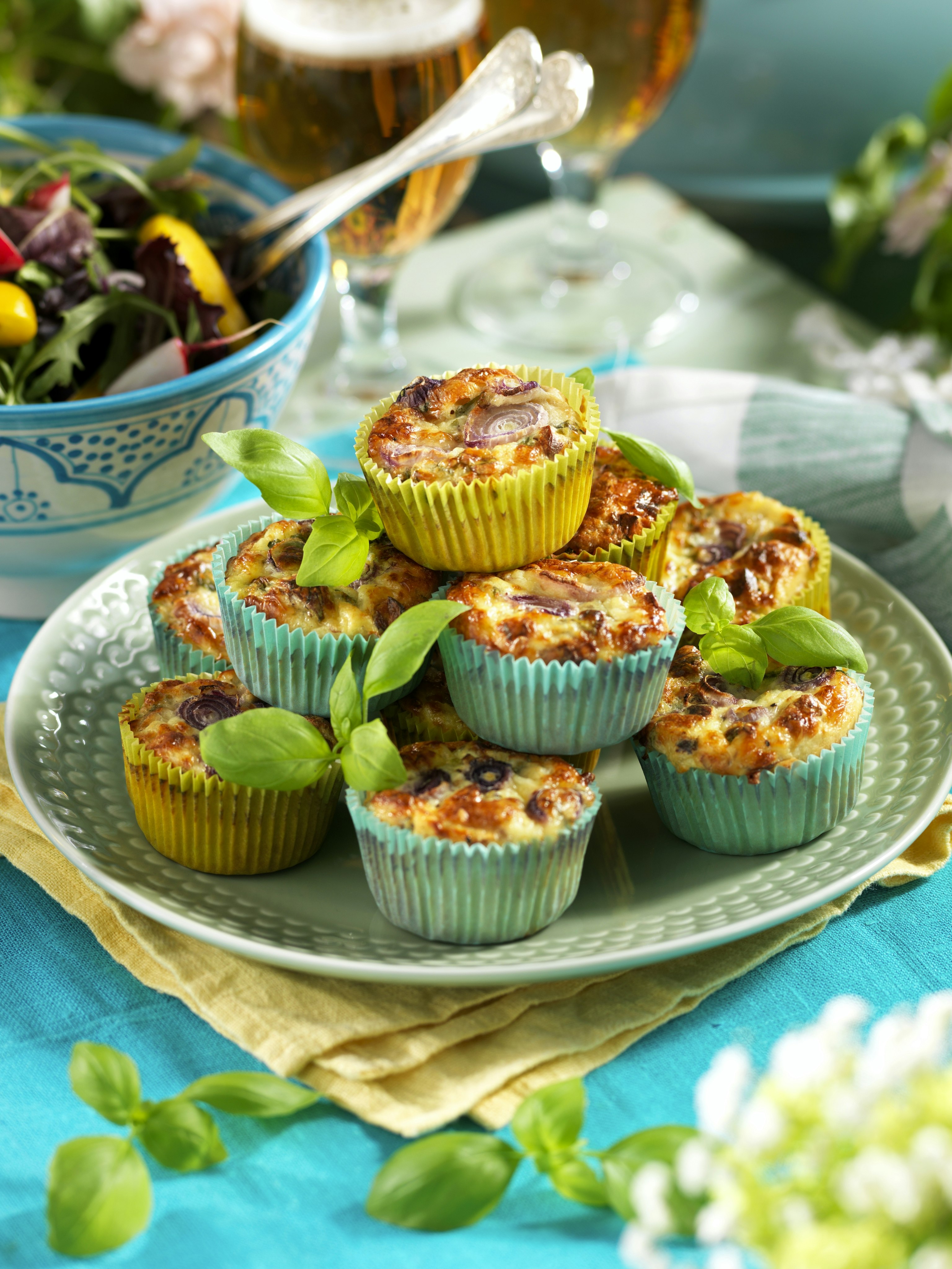 Ost- och hasselnötsmuffins