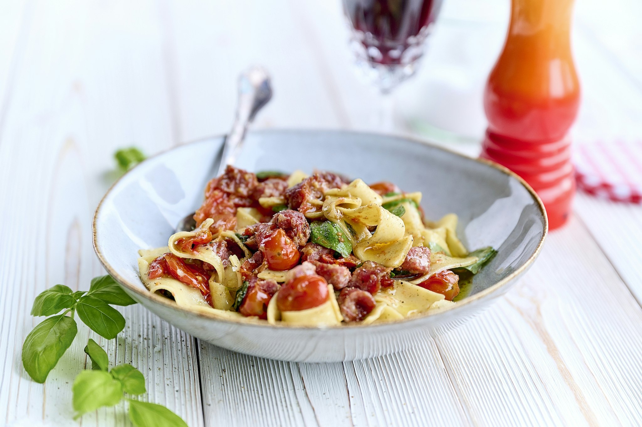 Pappardelle med ugnsbakade tomater och chorizofärs