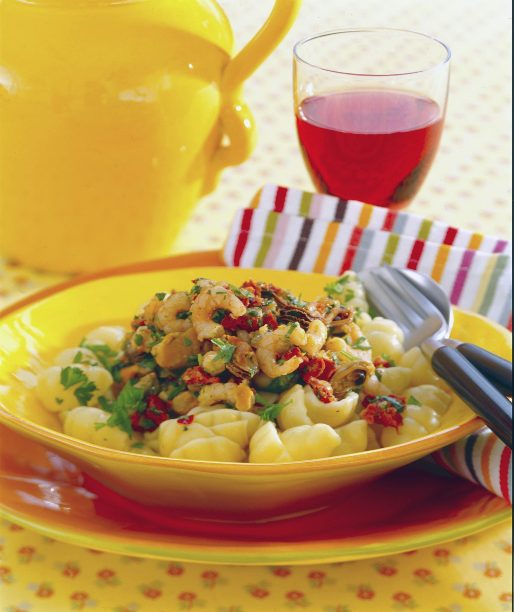Pasta med chorizo och skaldjur