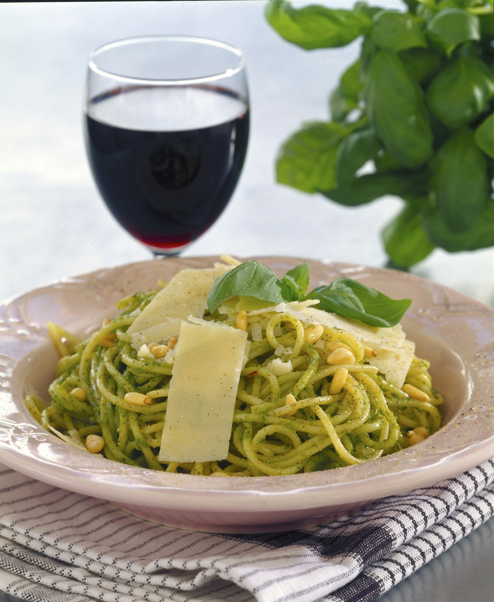 Pasta med hemgjord pesto