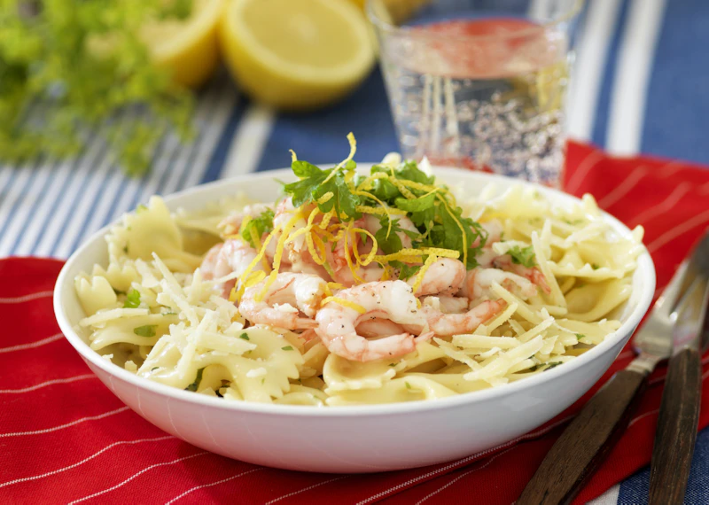 Pasta med räkor och gremolata
