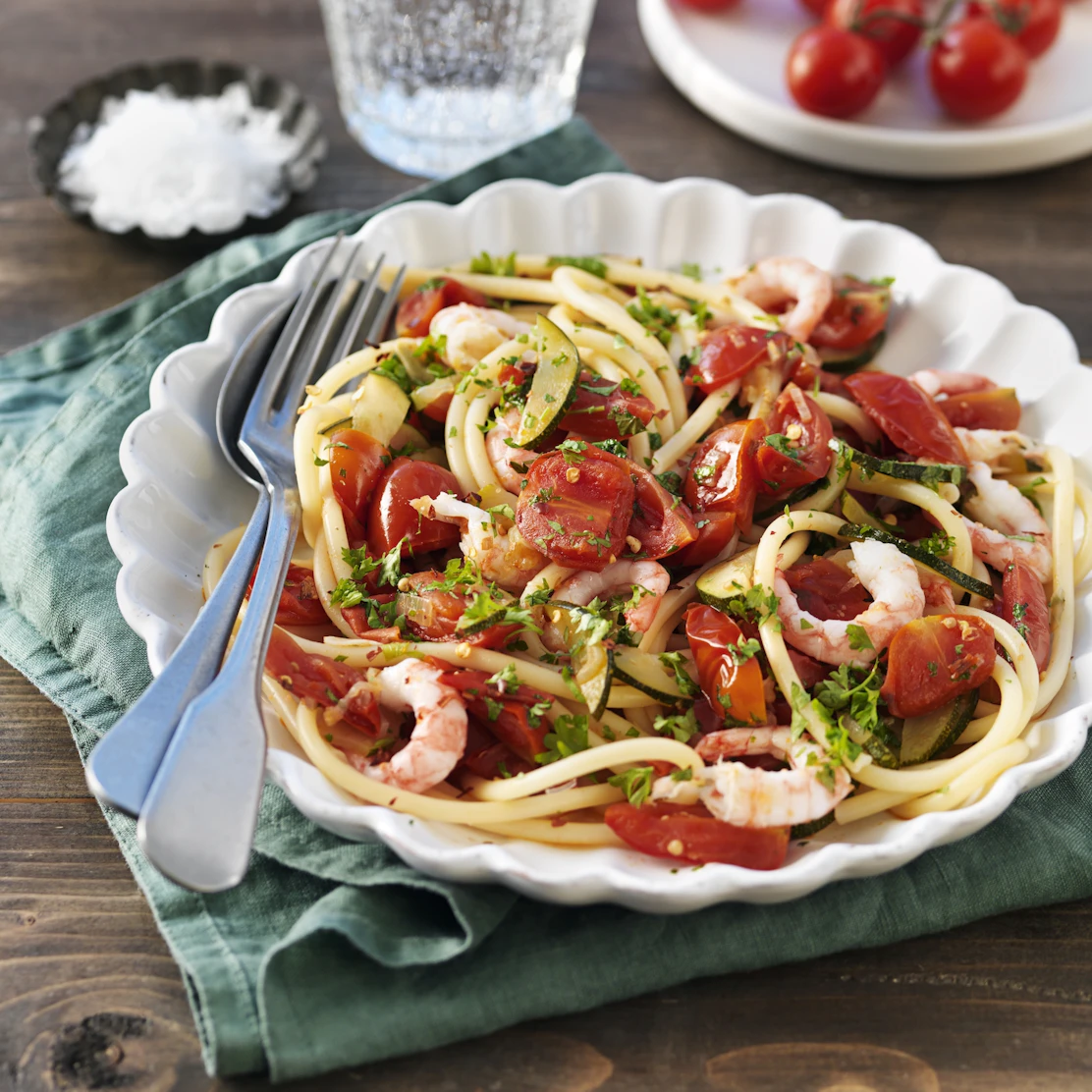 Pasta med räkor, fänkål och chili