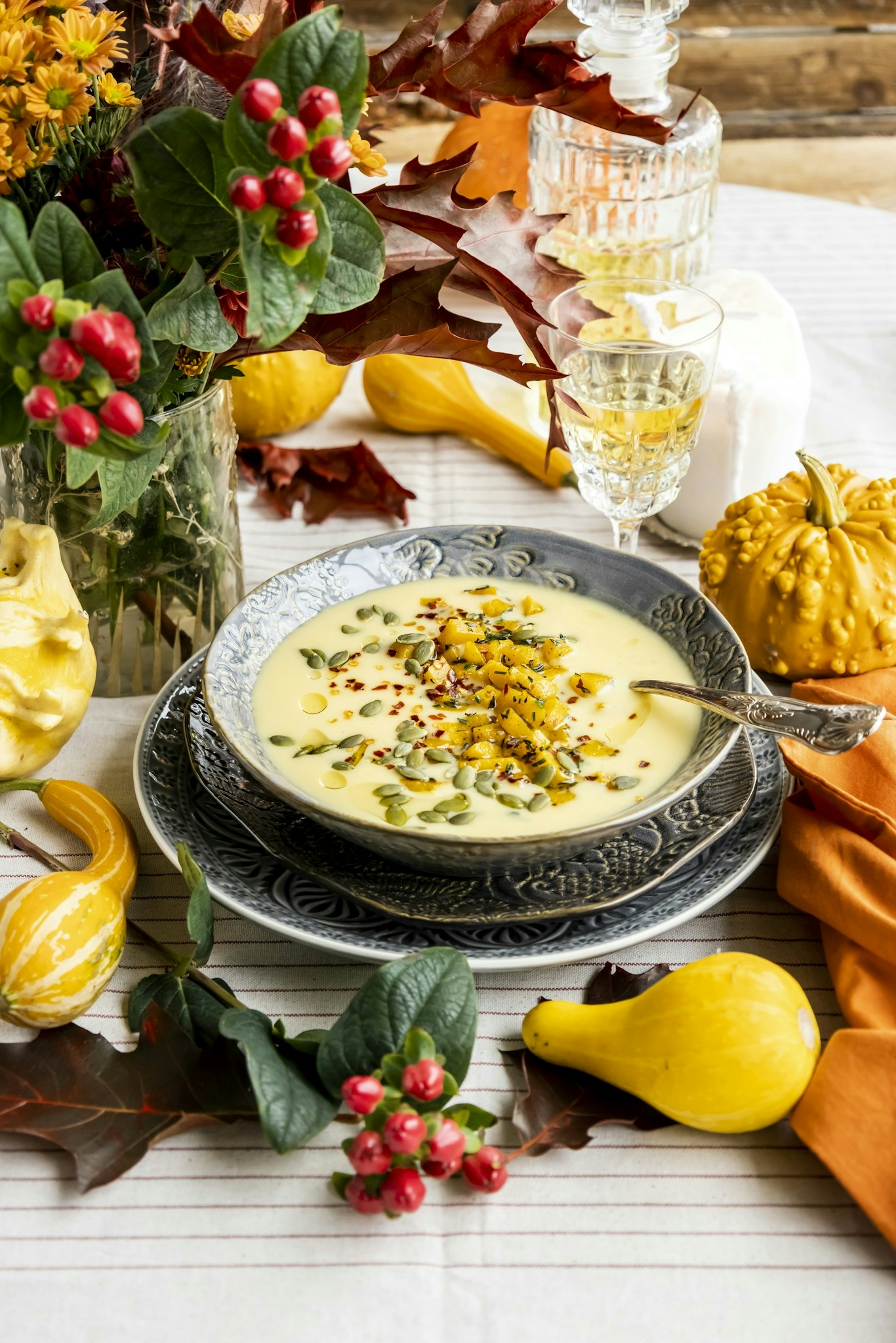 Potatis- och pumpasoppa med chiliflakes