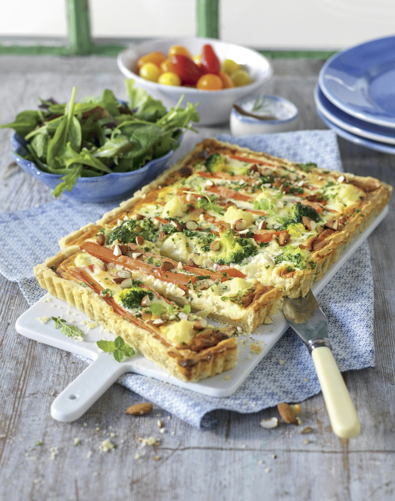 Primör- och mandelpaj