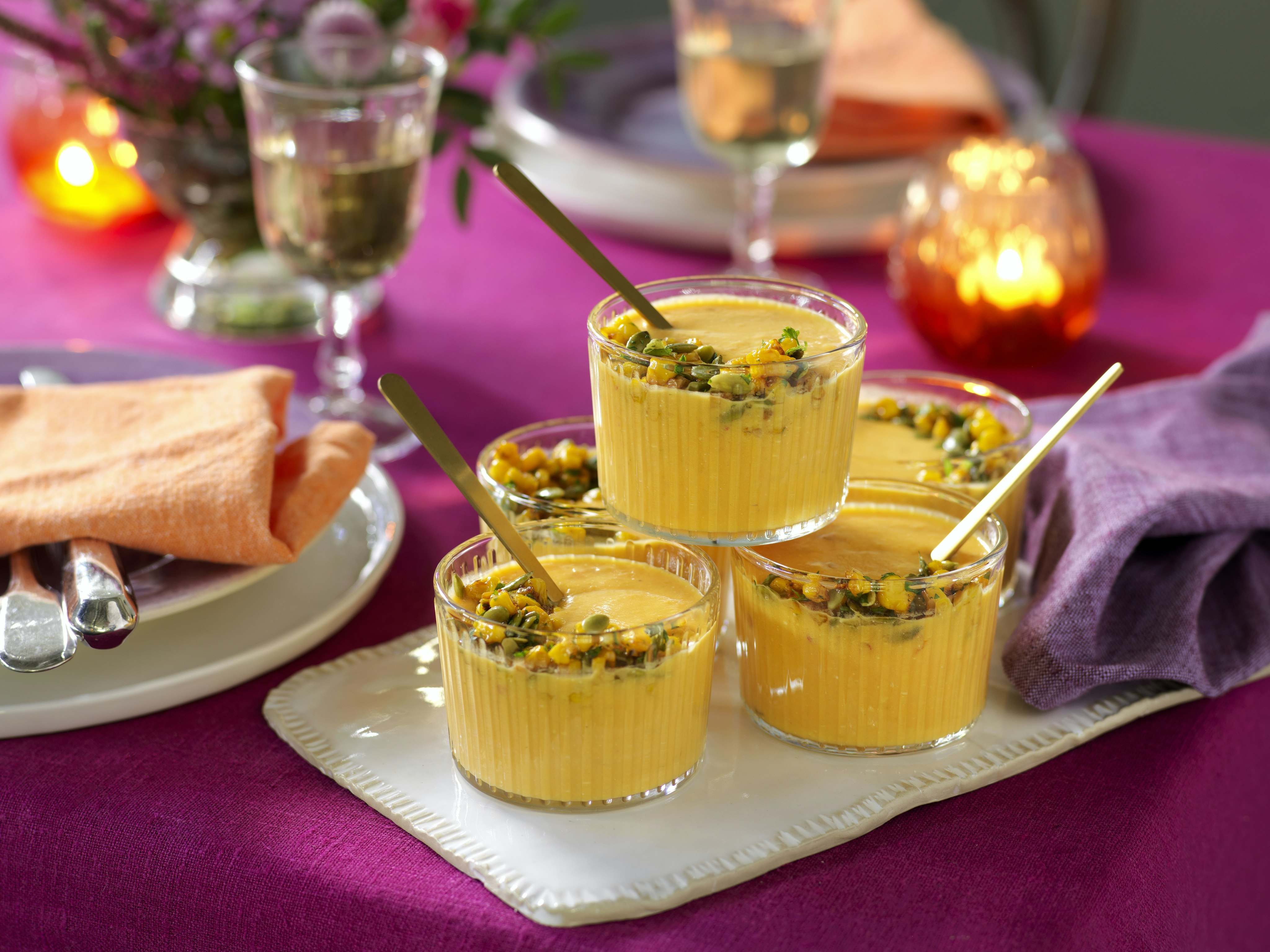 Pumpasoppa med majs- och frötopping