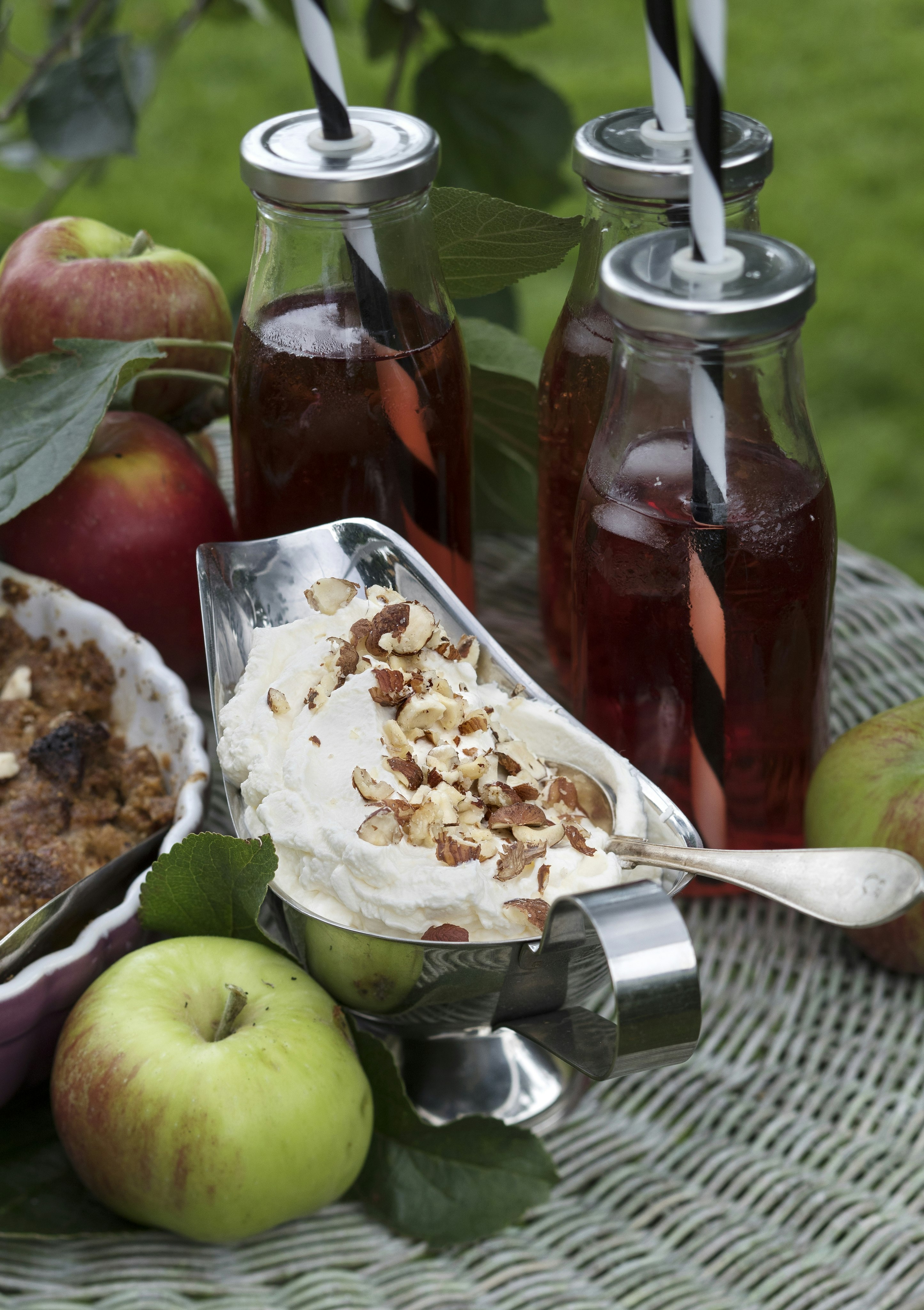 Punschgrädde med hackade hasselnötter