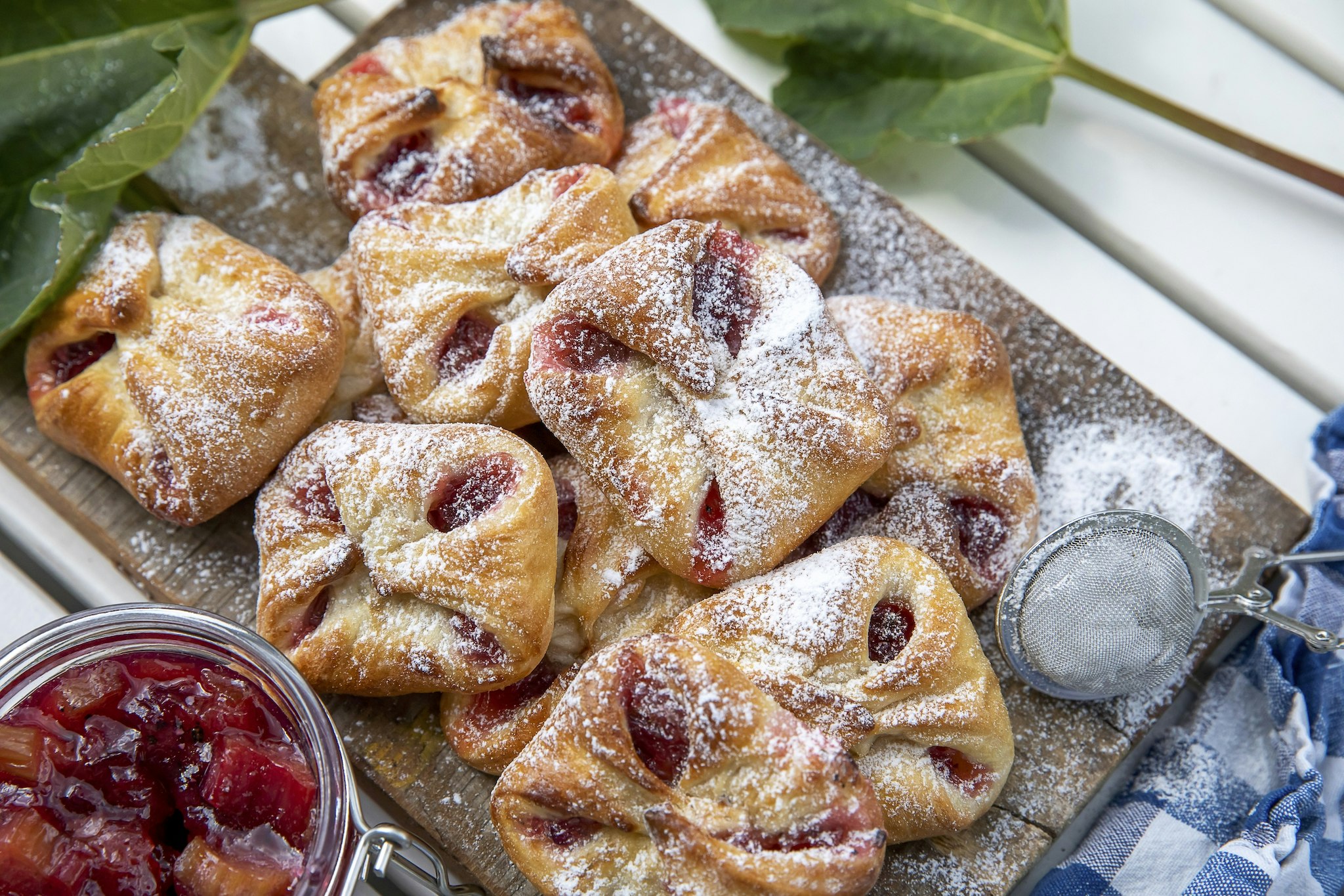 Rimbobullar med rabarberkompott
