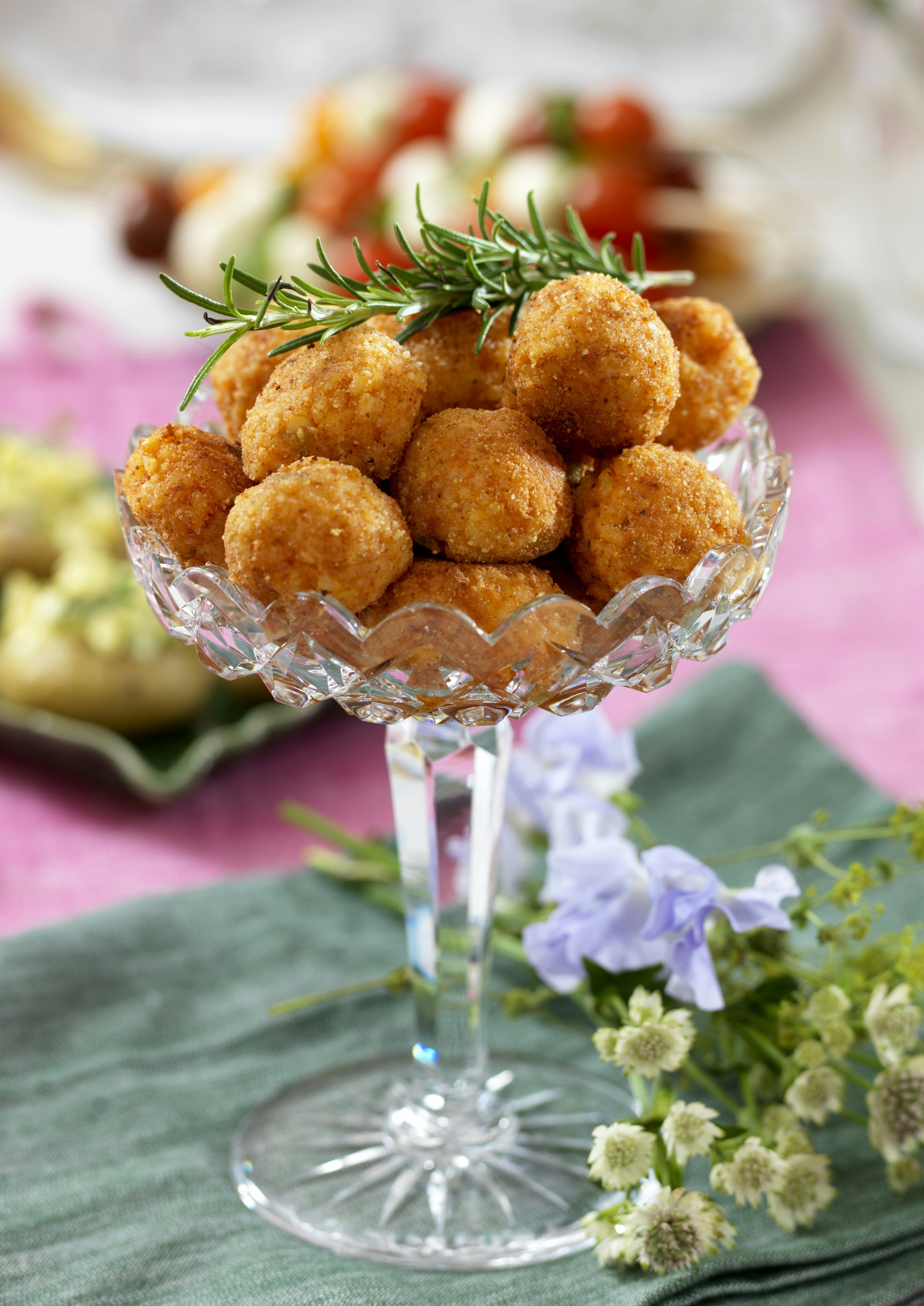 Risbollar med mandel och vitlök