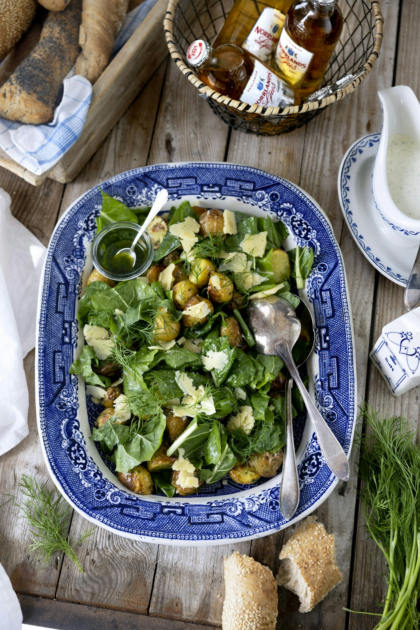 Rostad potatissallad med picklad fänkål och dillolja