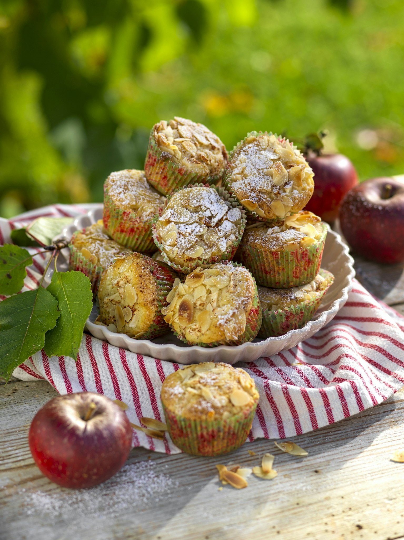 Saftiga äppelmuffins