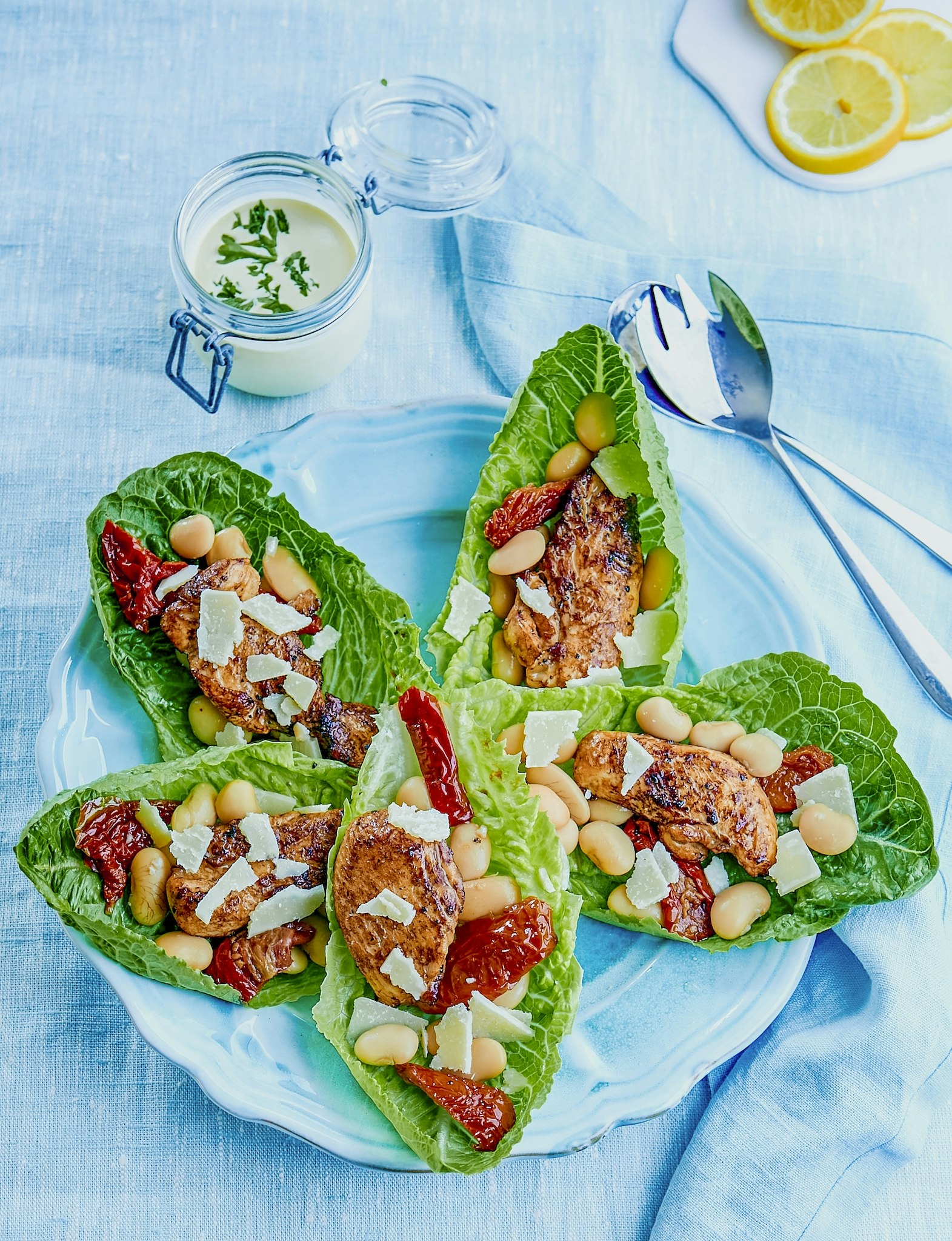 Sallad à la Caesar med vita bönor