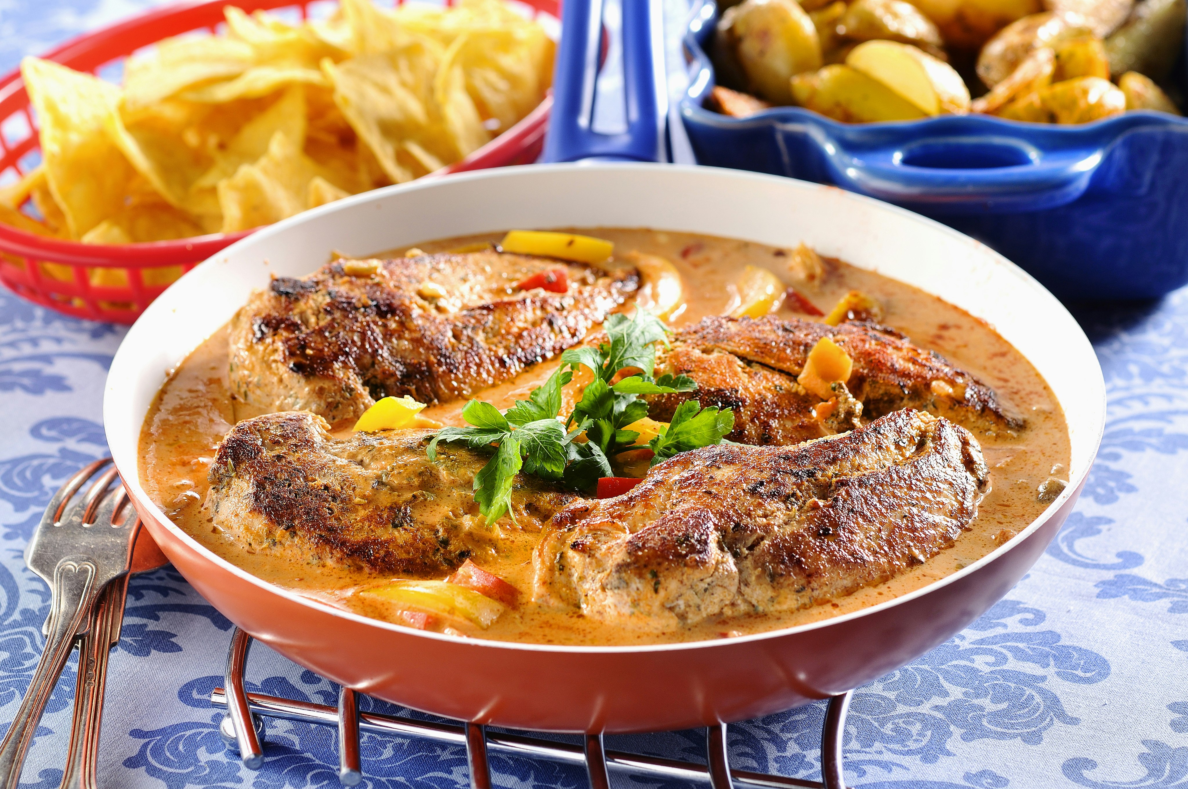 Gratinerad tacokyckling i salsasås