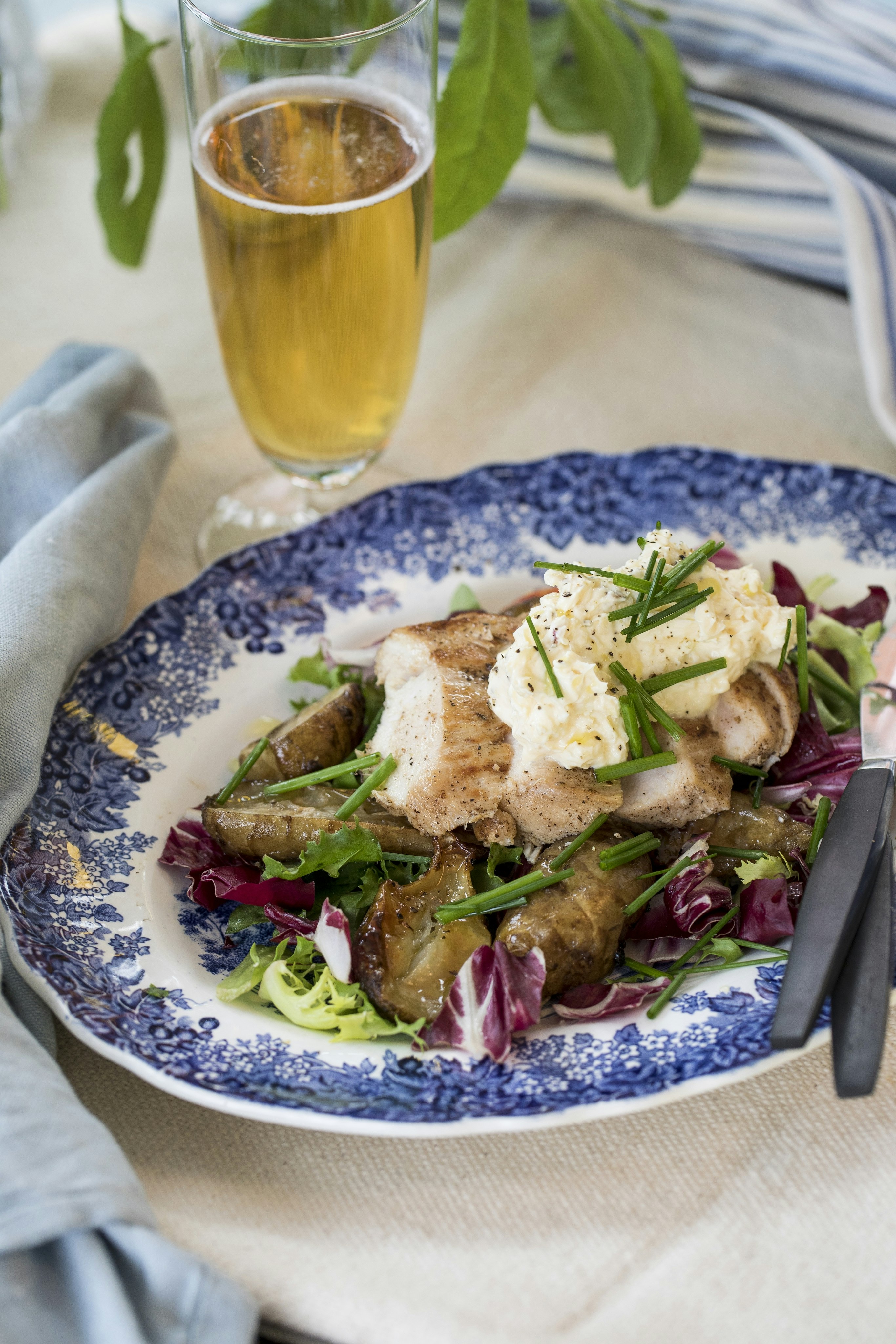 Kyckling med jordärtskockor och ostkräm