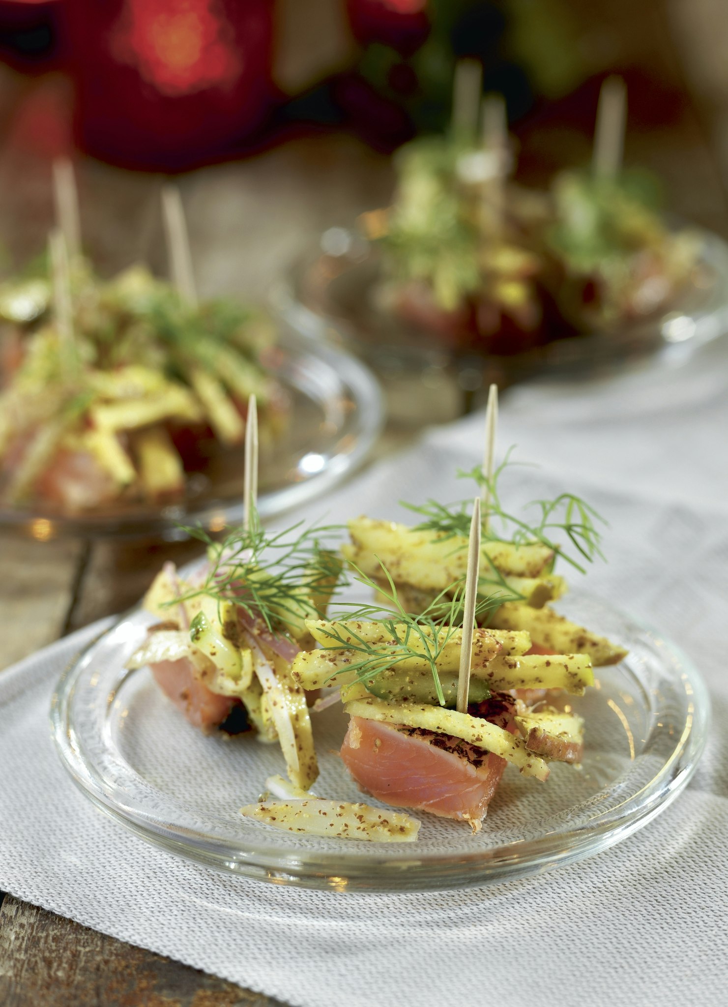 Sotad gravlax med äppelsallad