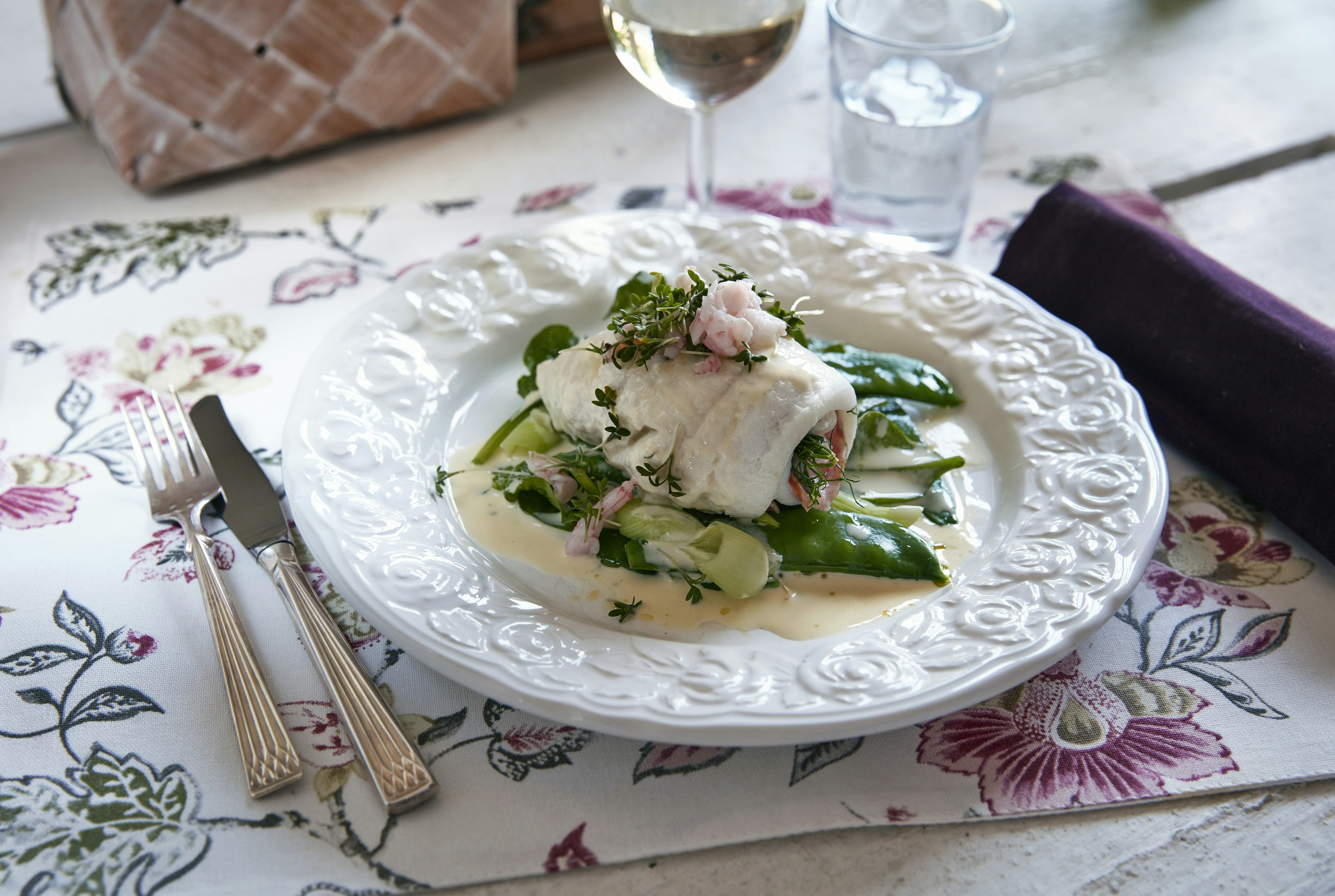 Spättarulader med kallrökt lax och räkor