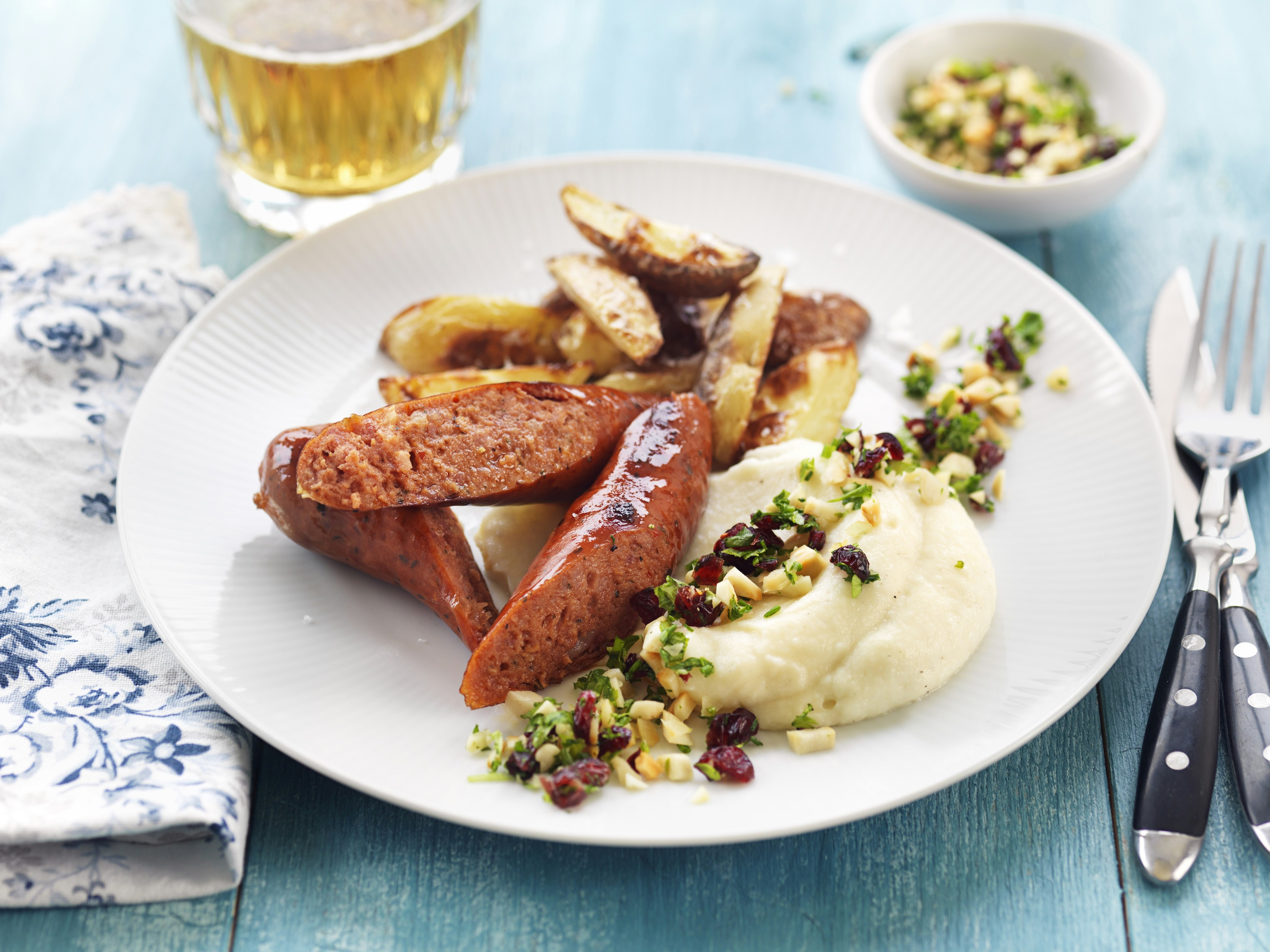 Stark korv med blomkålskräm