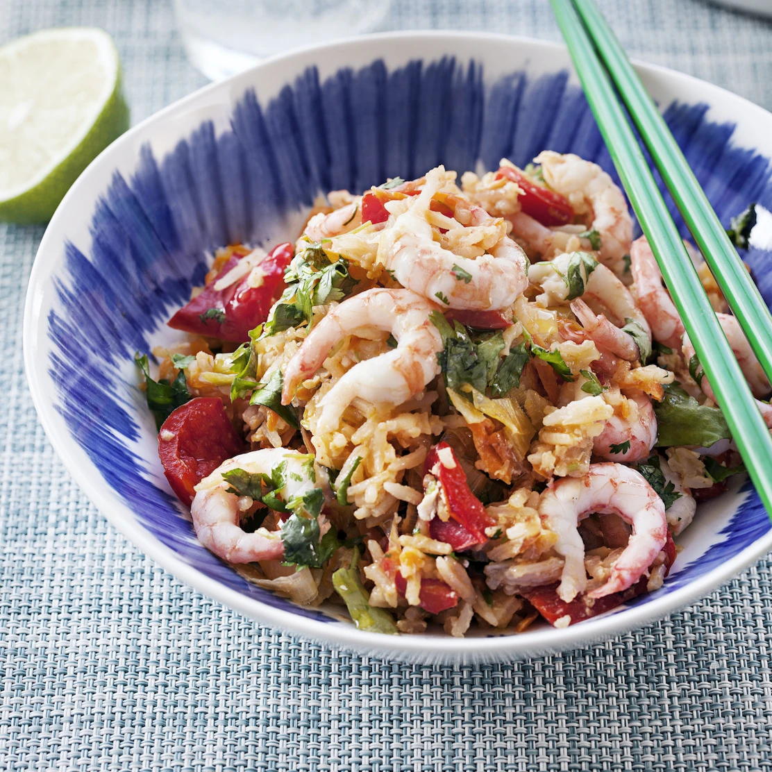 Stekt ris med räkor och grönsaker