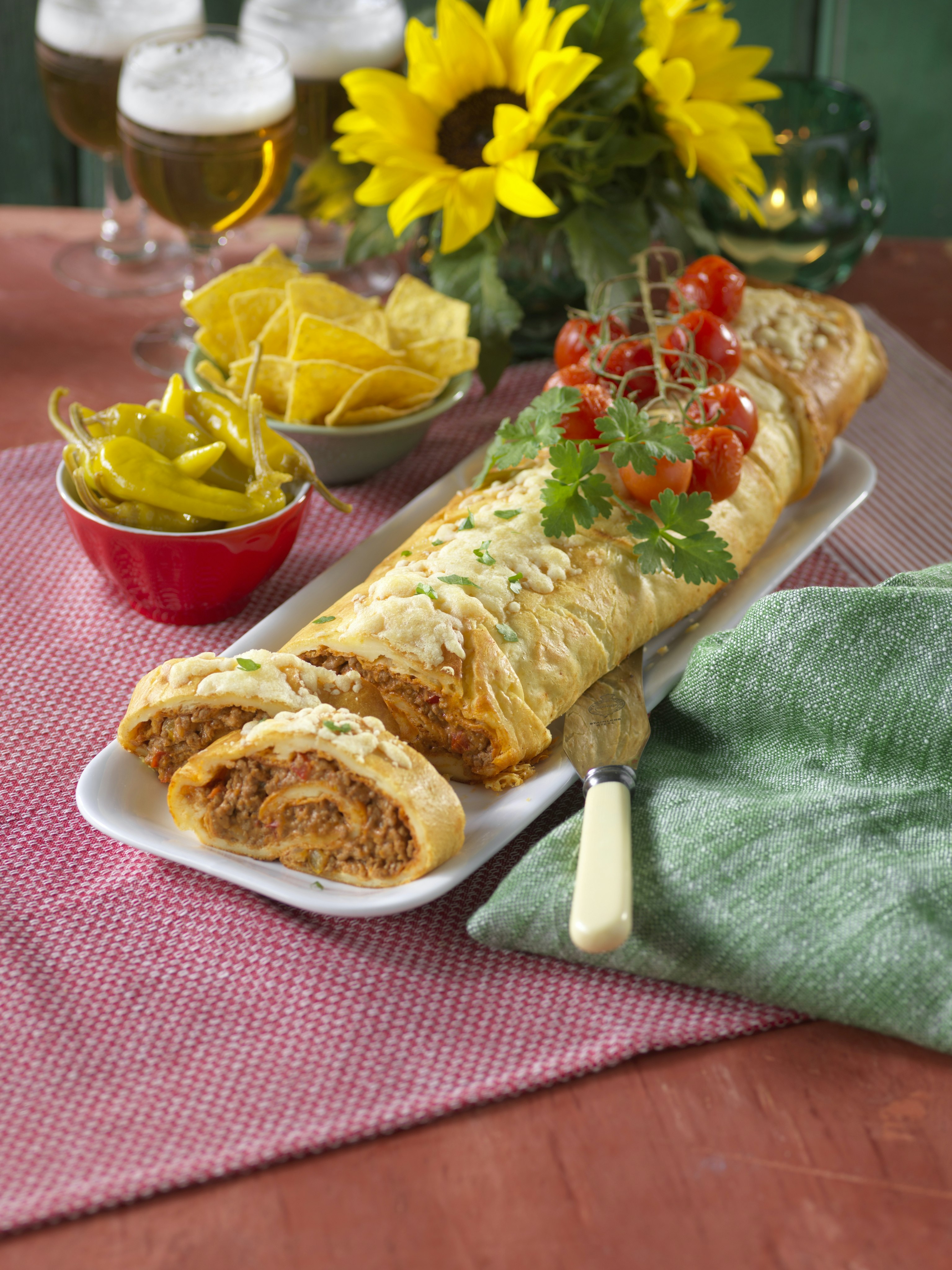 Gratinerad pannkaksrulle med tacofärs