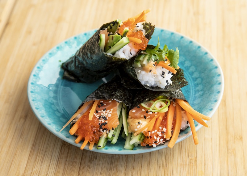 Temaki – sushistrut från Japan med lax och avokado.