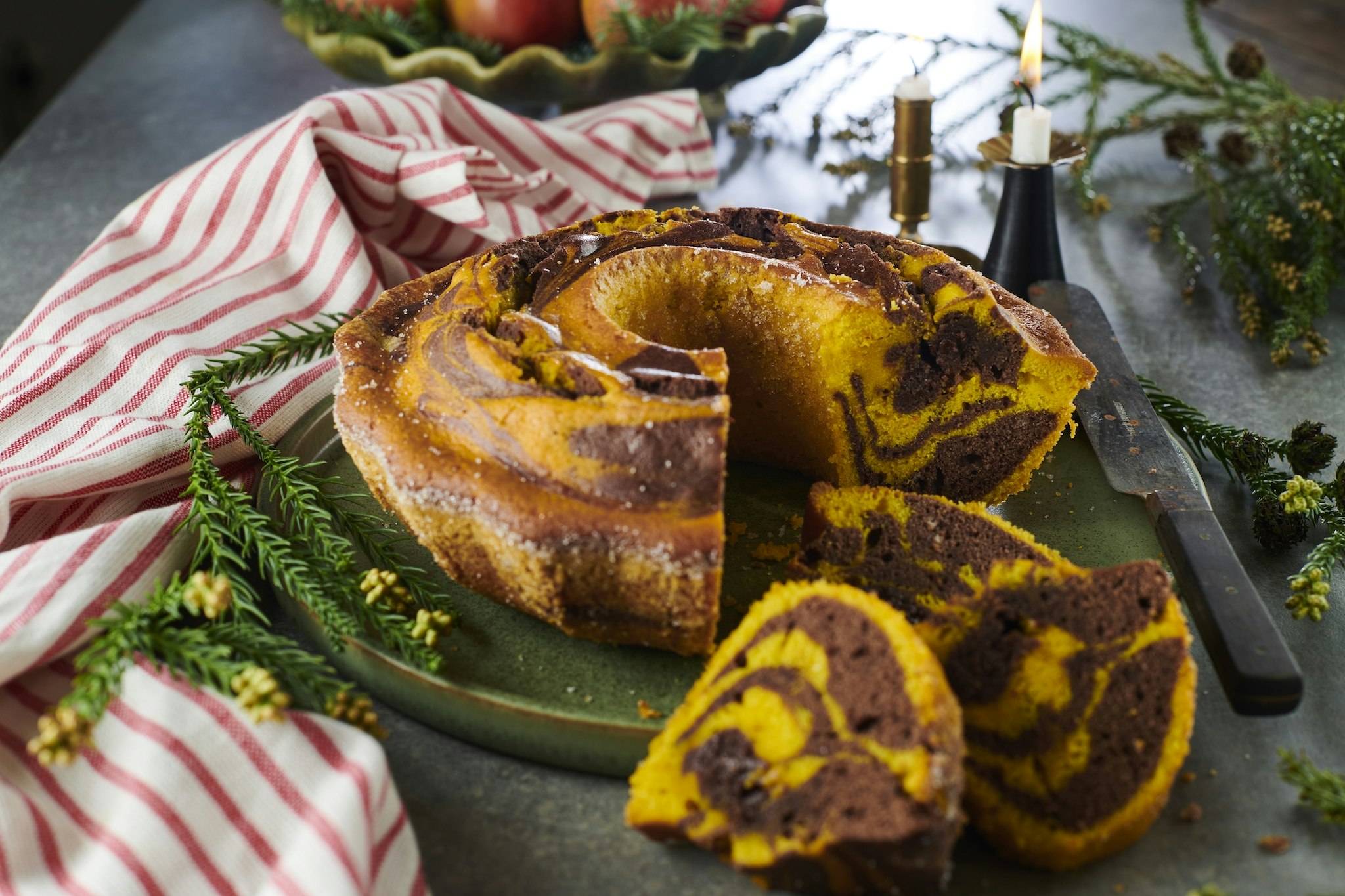 Tigerkaka med saffran och choklad