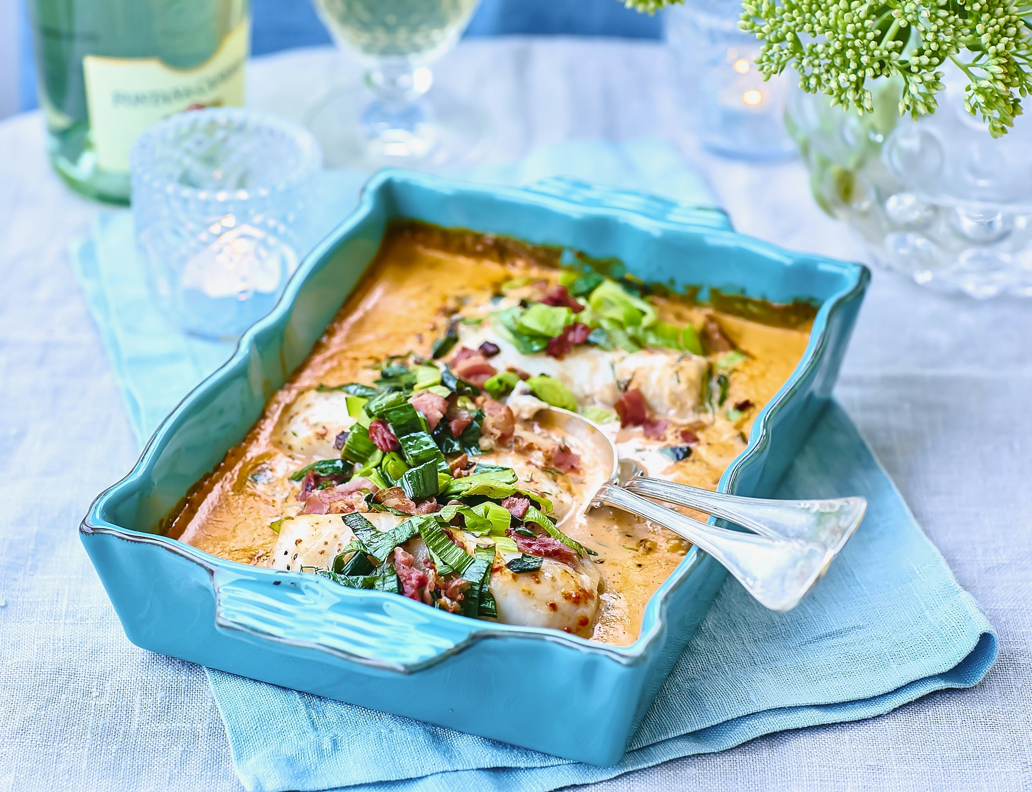 Torskgratäng med bacon och purjolök