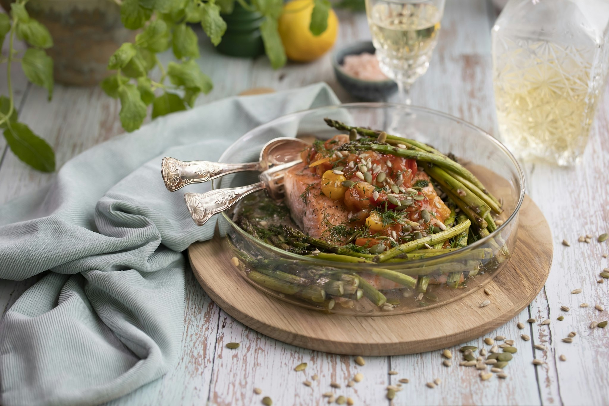 Ugnsbakad lax med tomatchutney