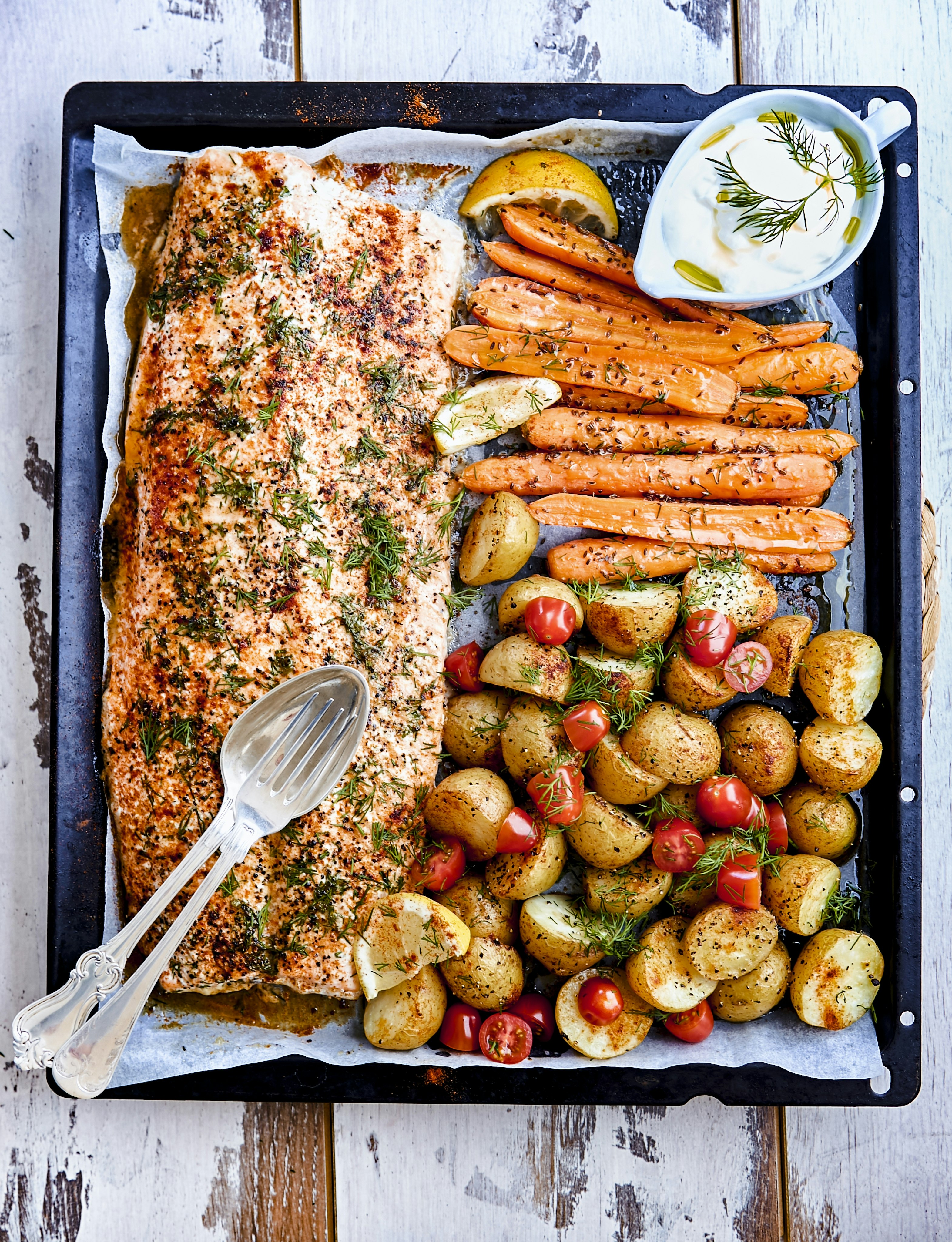 Ugnslax med citron och fetaostsås