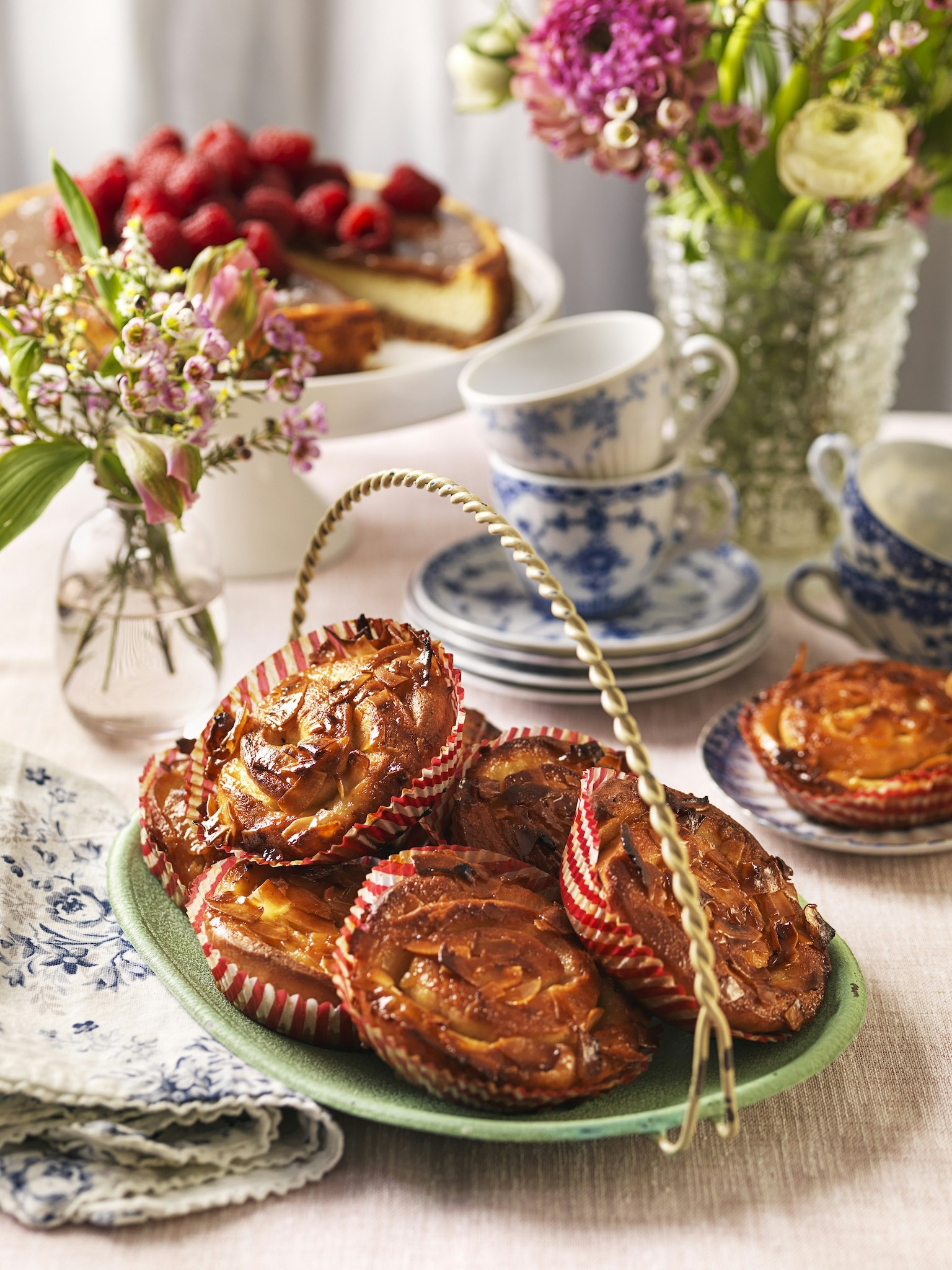 Vaniljbullar med kokostoscatopp