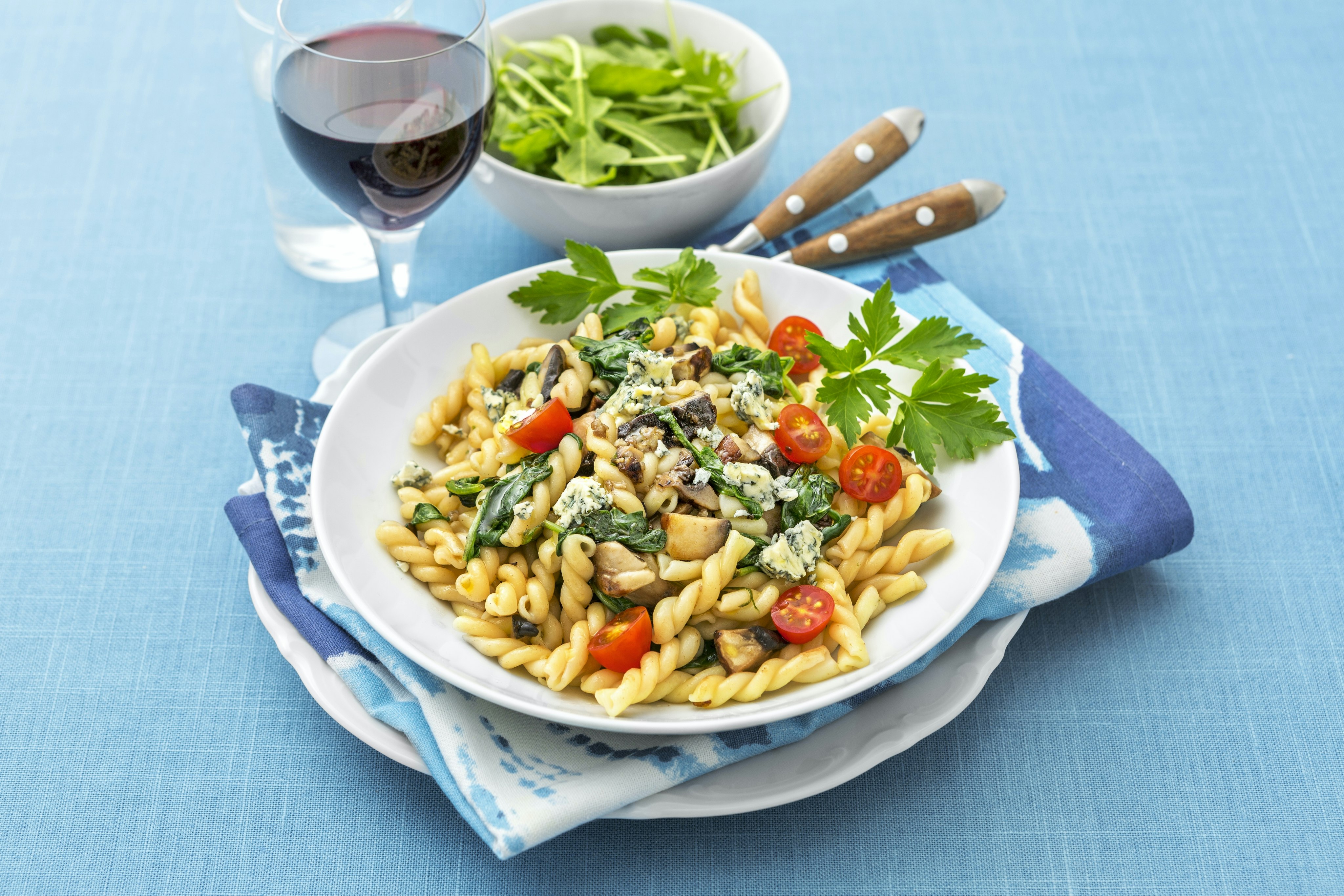 Vegetarisk pasta med ädelost och svamp