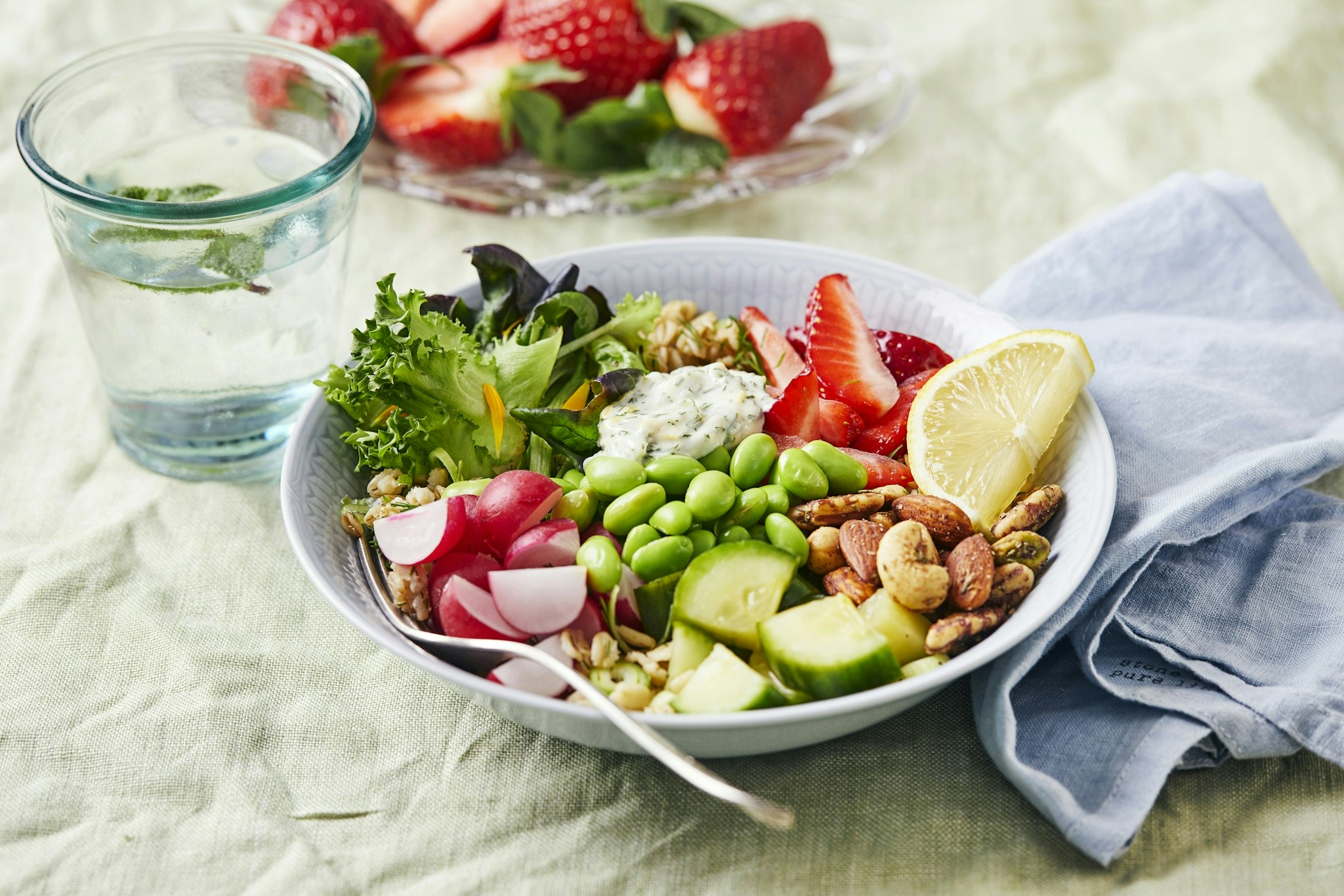 Vegetarisk sommarbowl