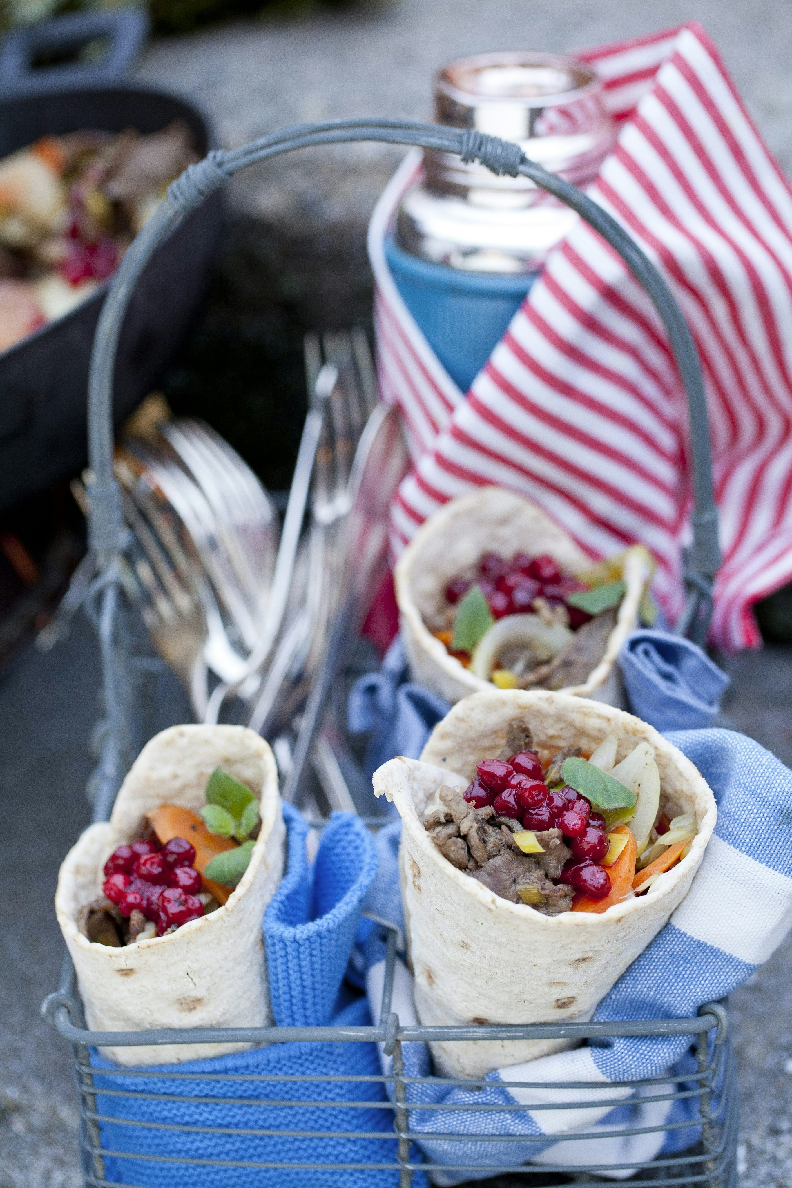 Viltwraps med rårörda lingon