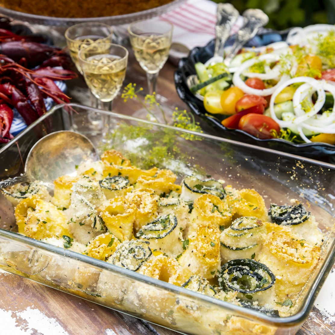 Zucchinigrat ng Med Parmesan Och Mozzarella zucchinigrat-ng-med-parmesan-och-mozzarella